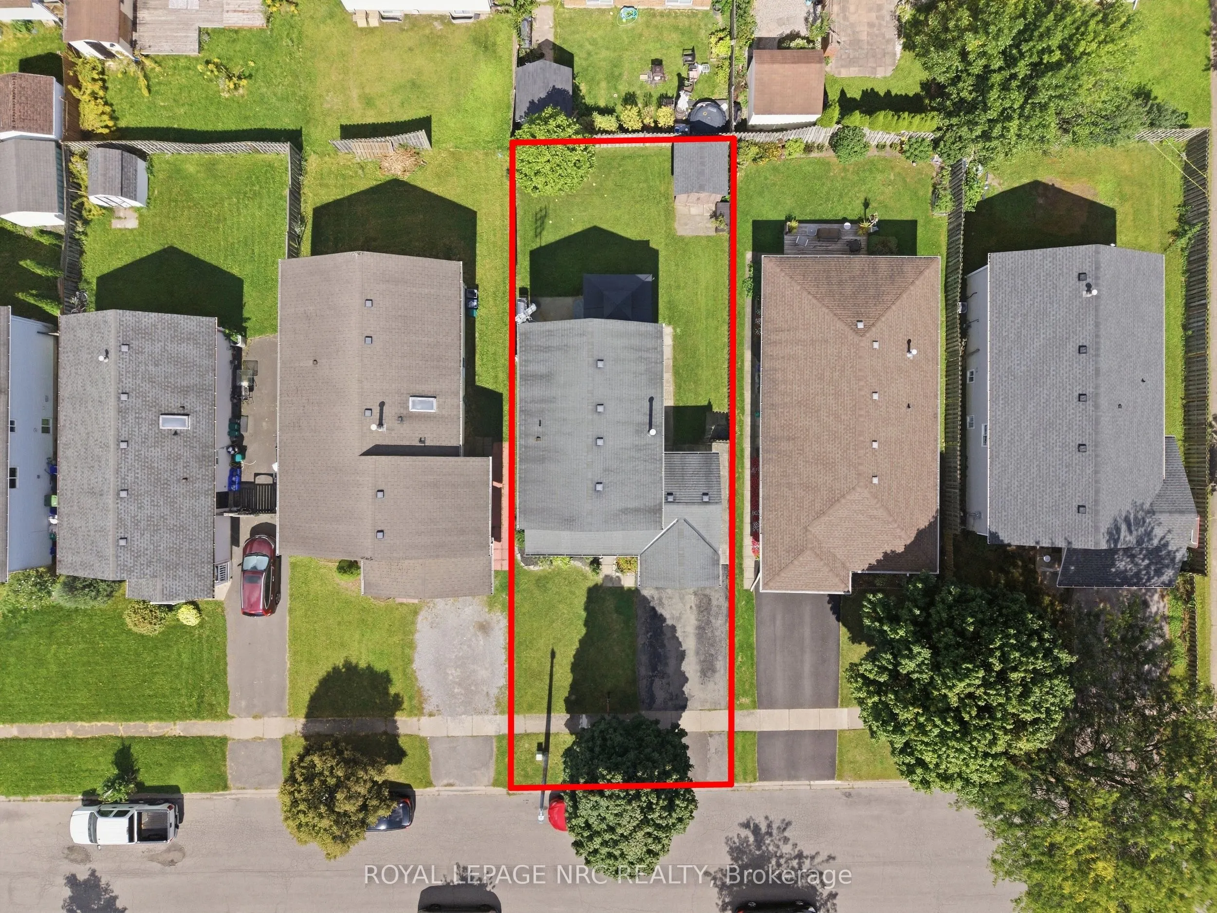 32 Poplar Crescent