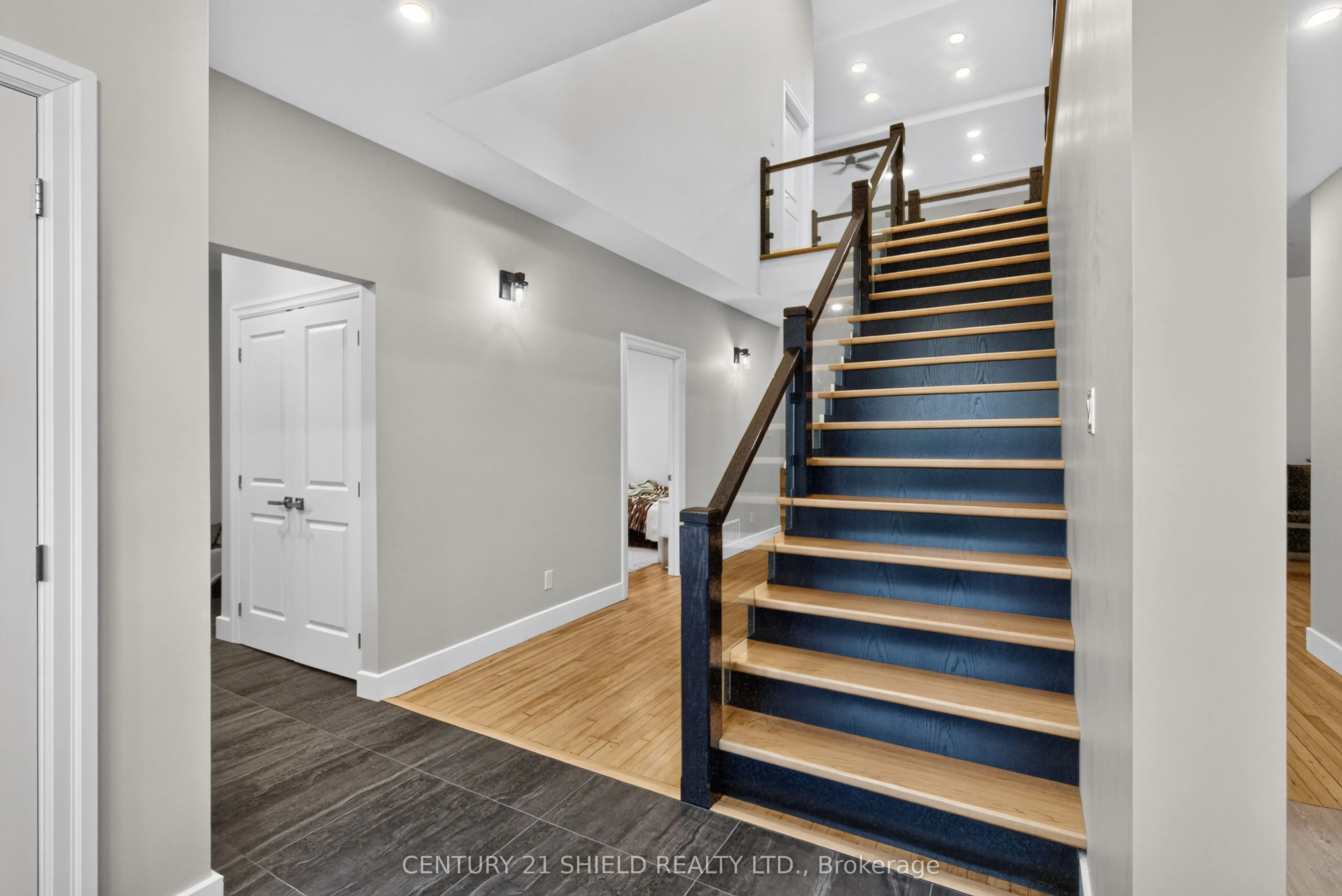 12 Maple Street