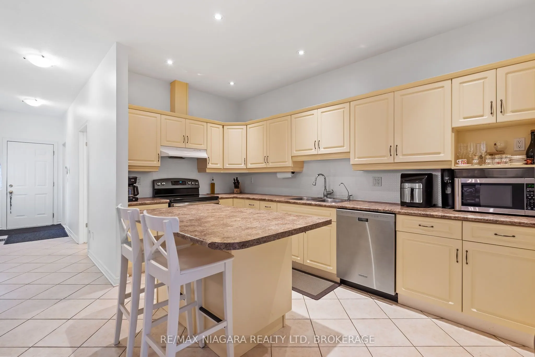 1448 Niagara Stone Road #17