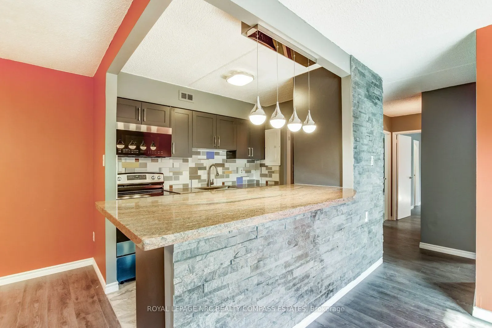 196 Scott Street #321