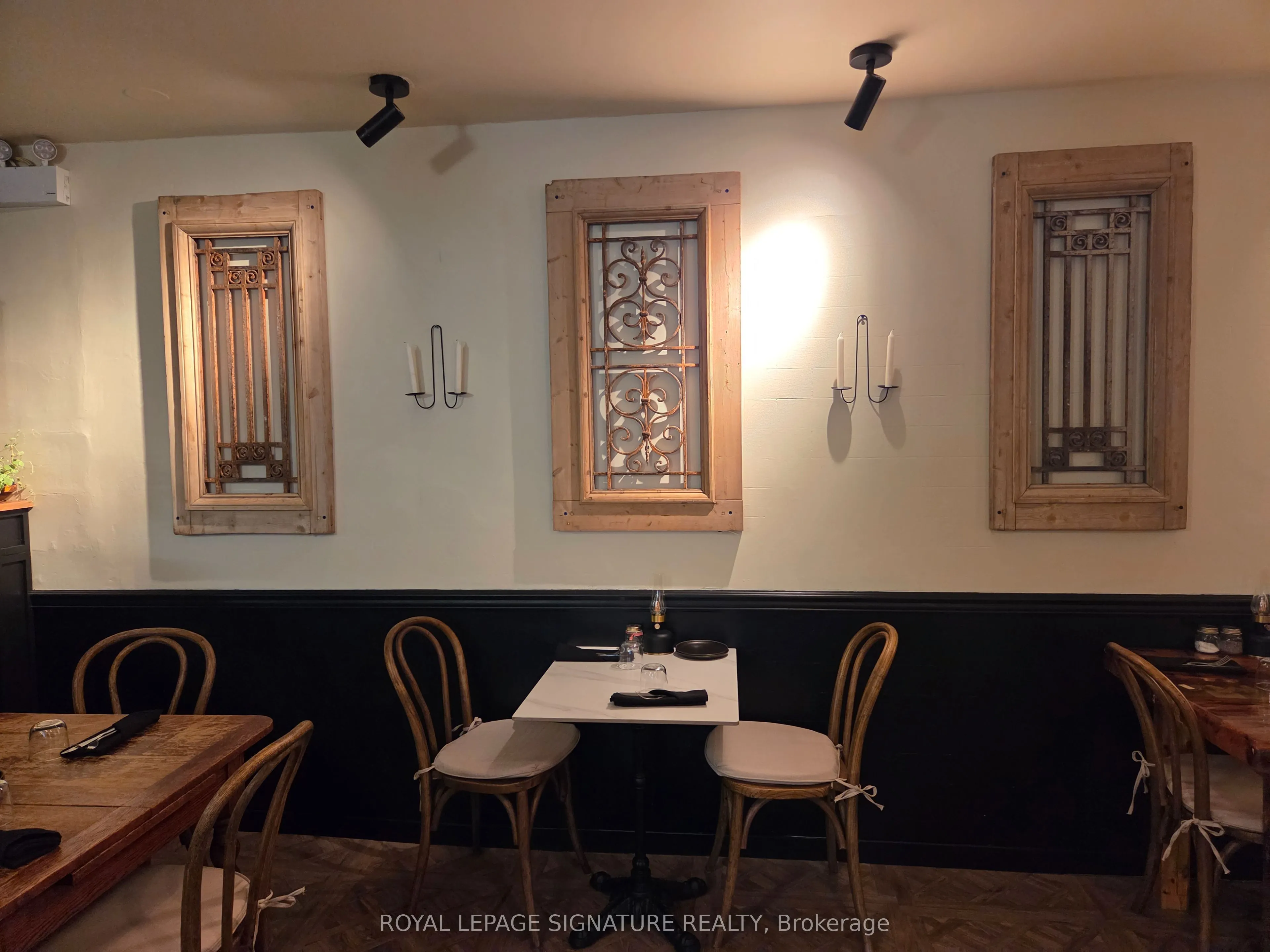 138 Main Street W #103