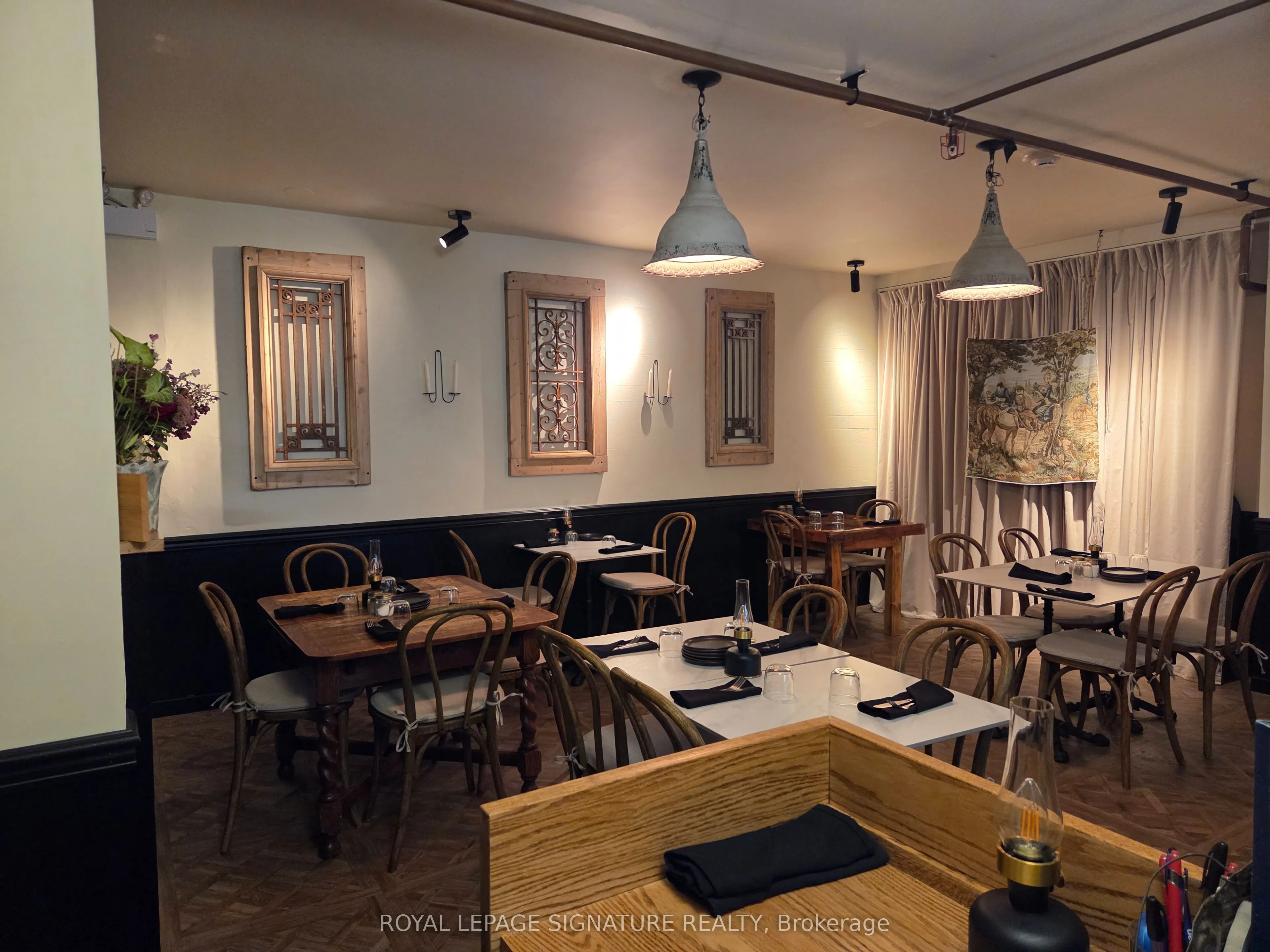 138 Main Street W #103