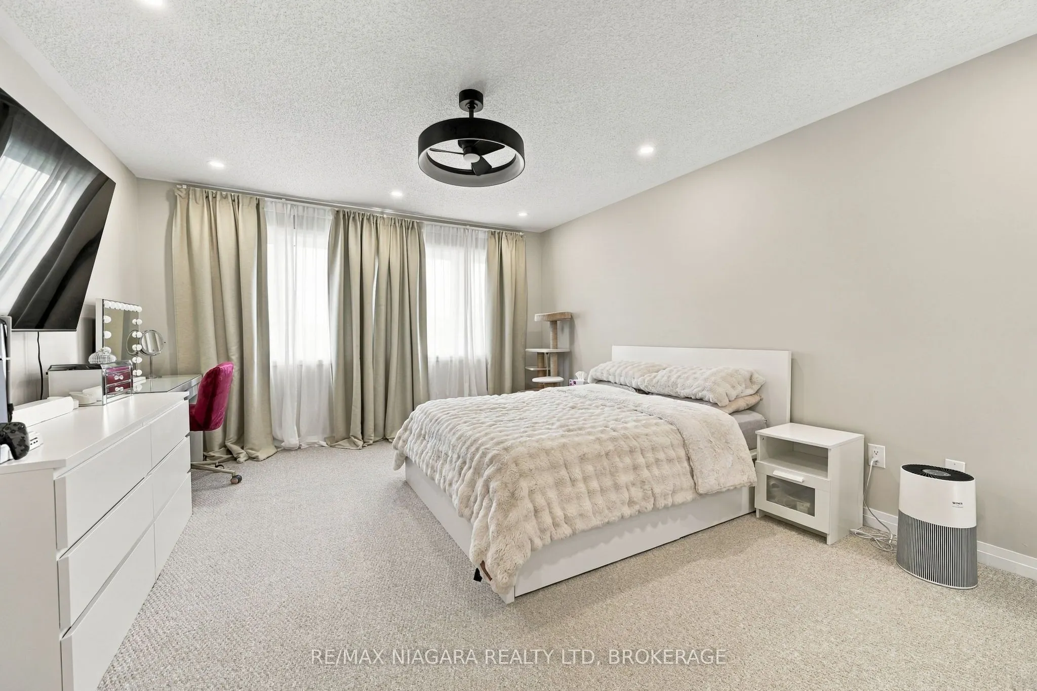 4032 Fracchioni Drive
