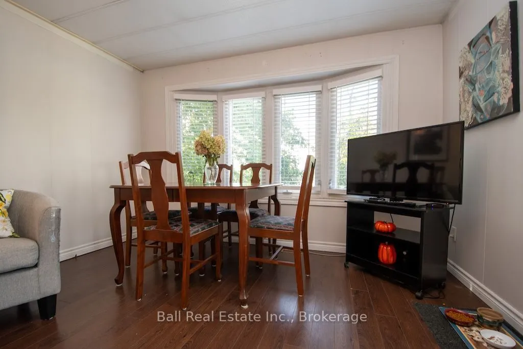 6 Bayview Drive
