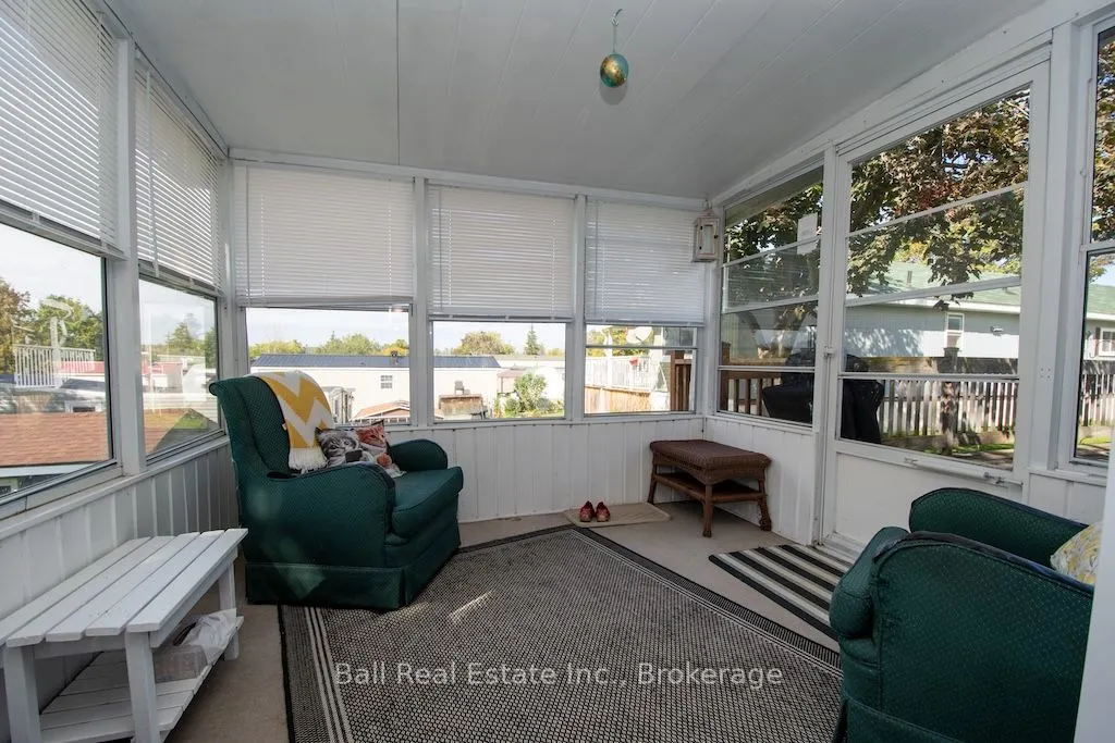 6 Bayview Drive