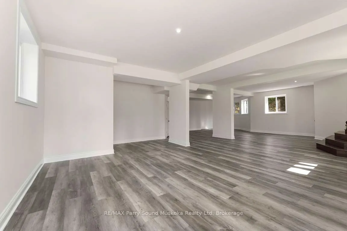 14-16 KNOWLES Crescent