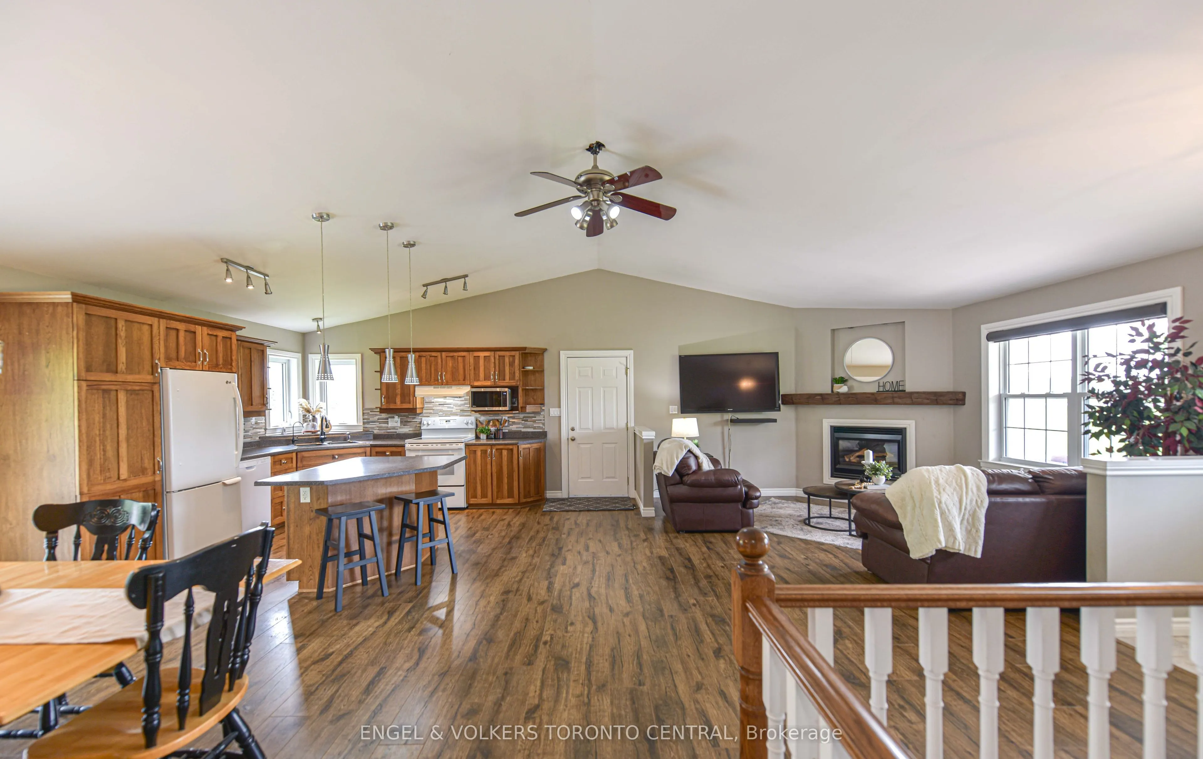 3516 Kirkfield Road