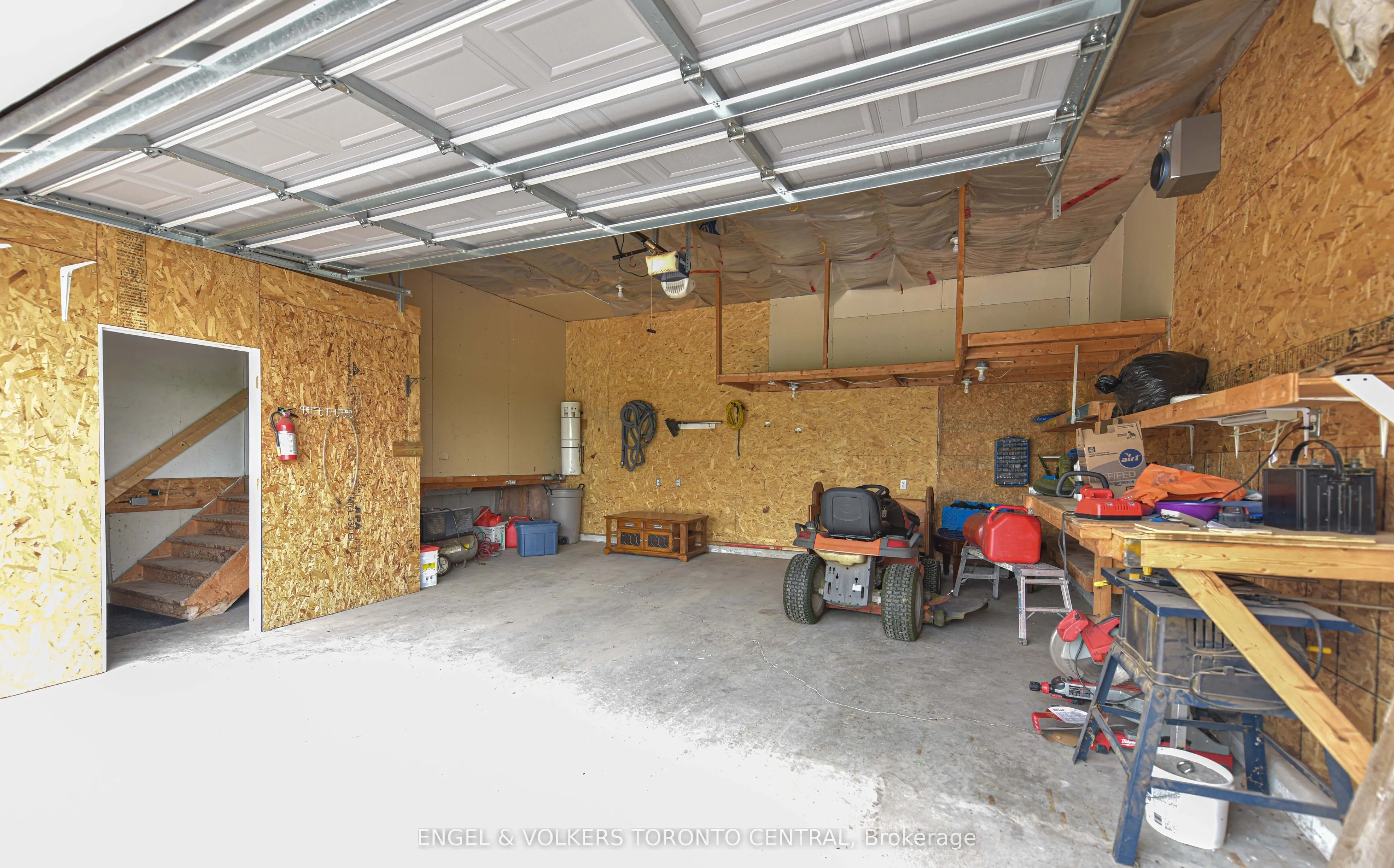 3516 Kirkfield Road