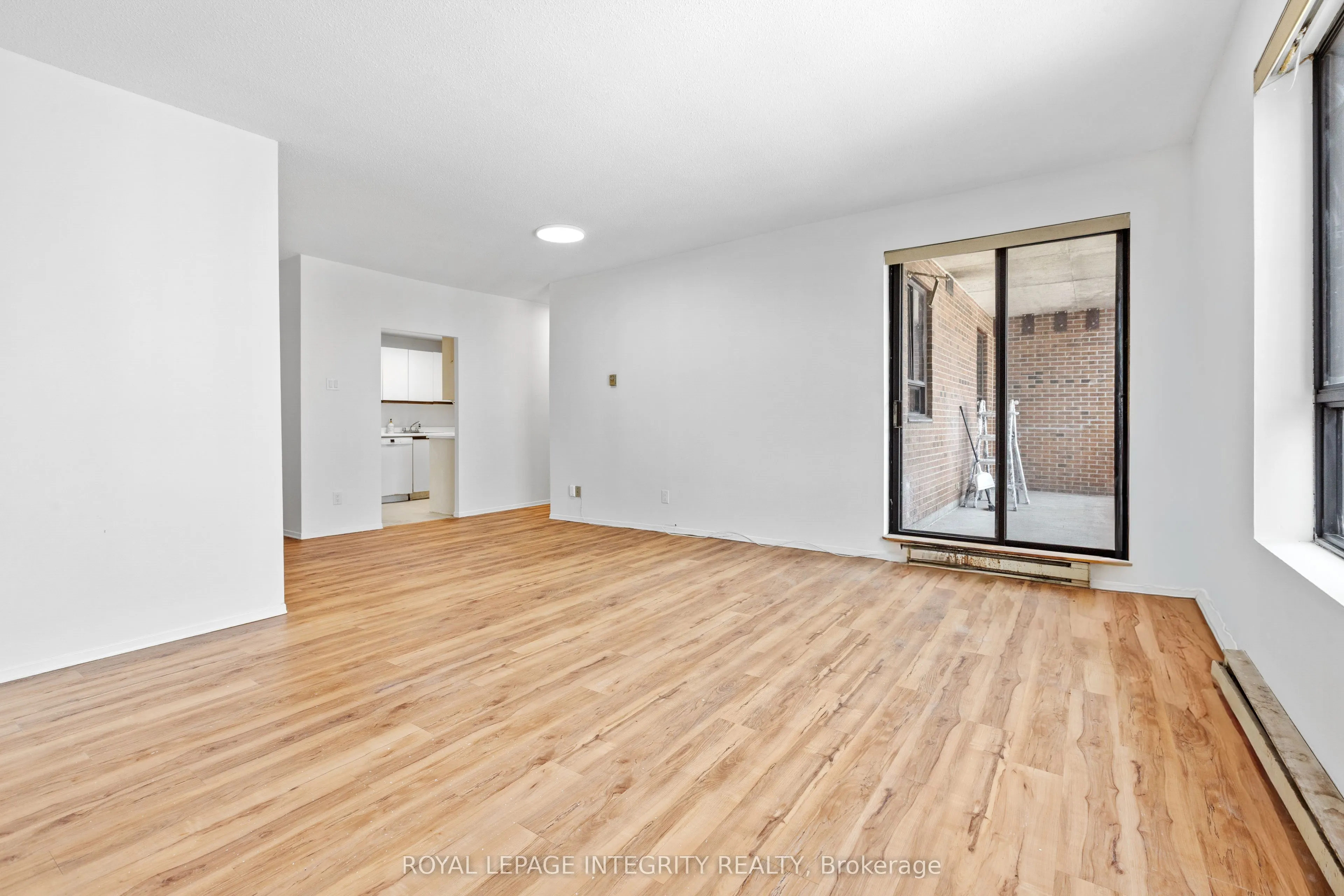 475 Laurier Avenue W #2001