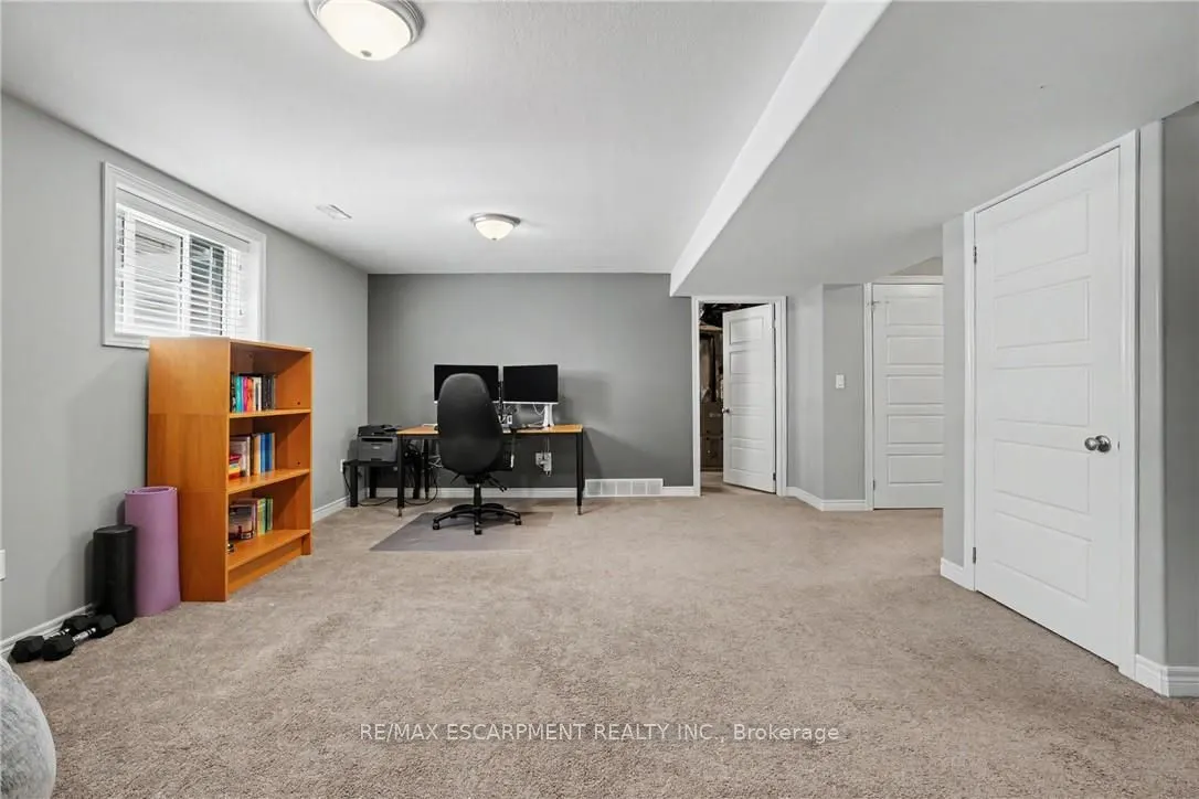 12 Silverwood Avenue