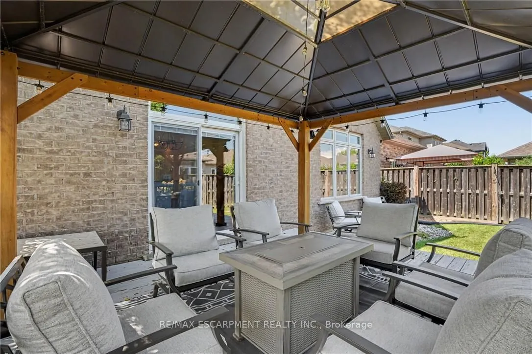 12 Silverwood Avenue