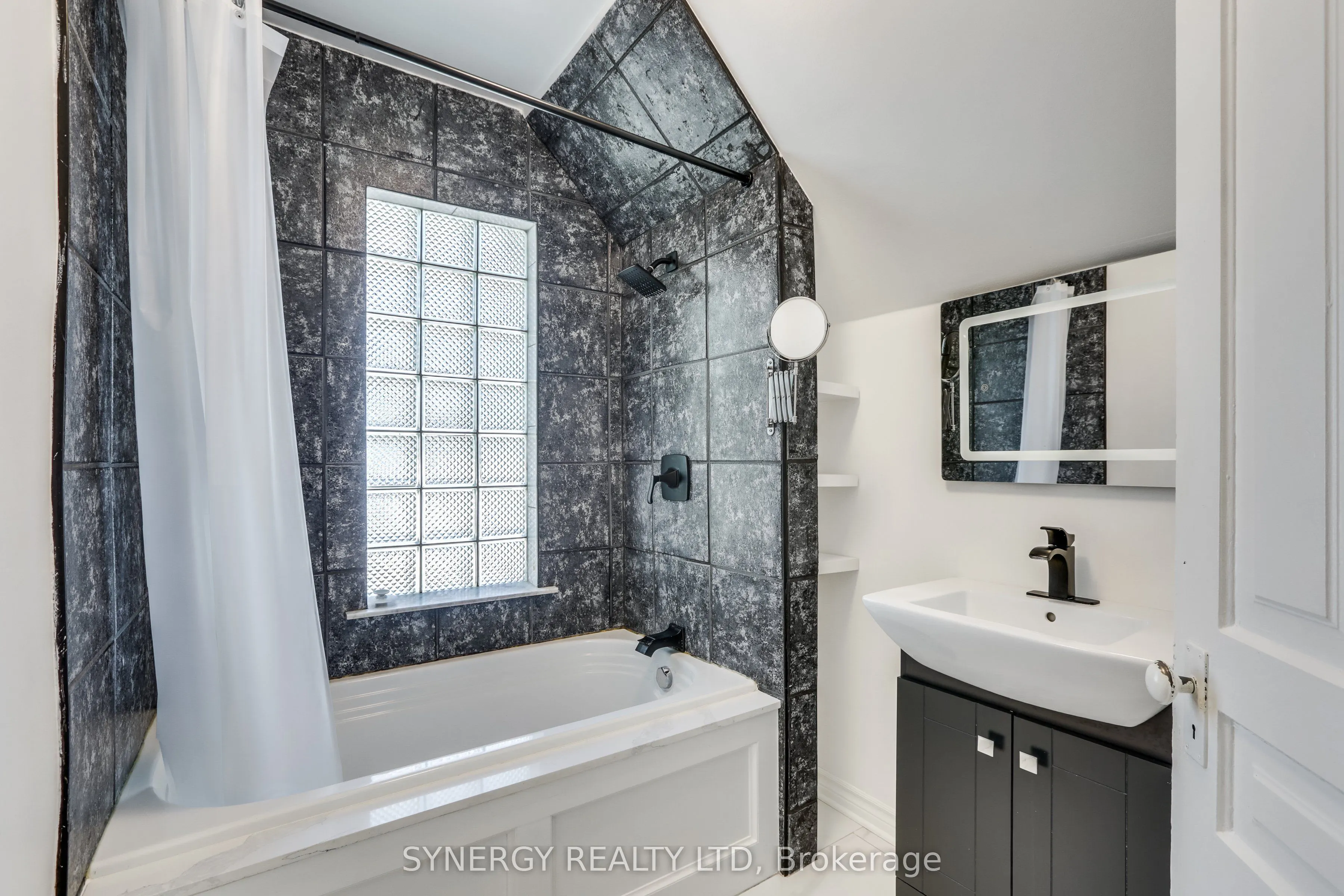 2 Erie Avenue