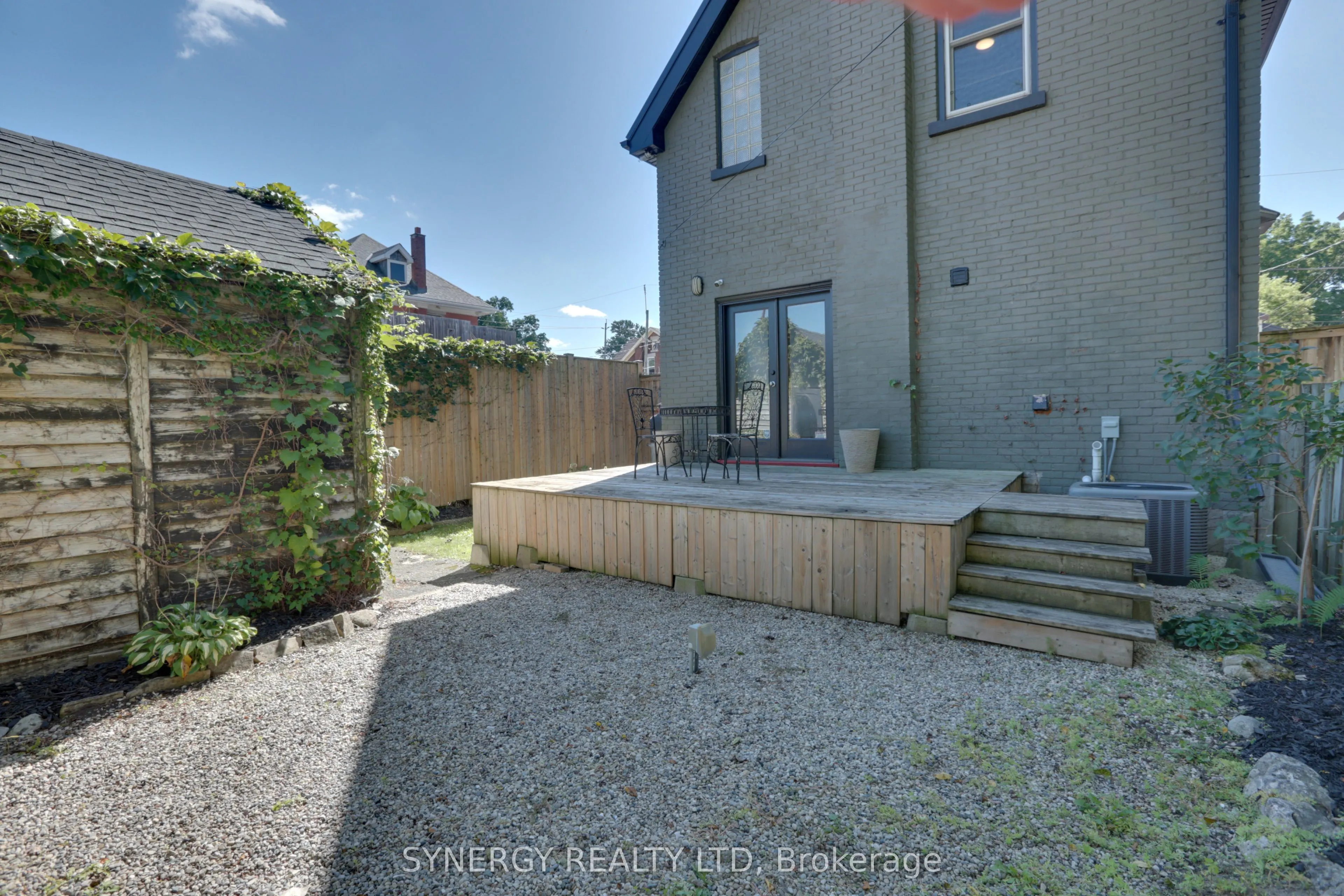 2 Erie Avenue