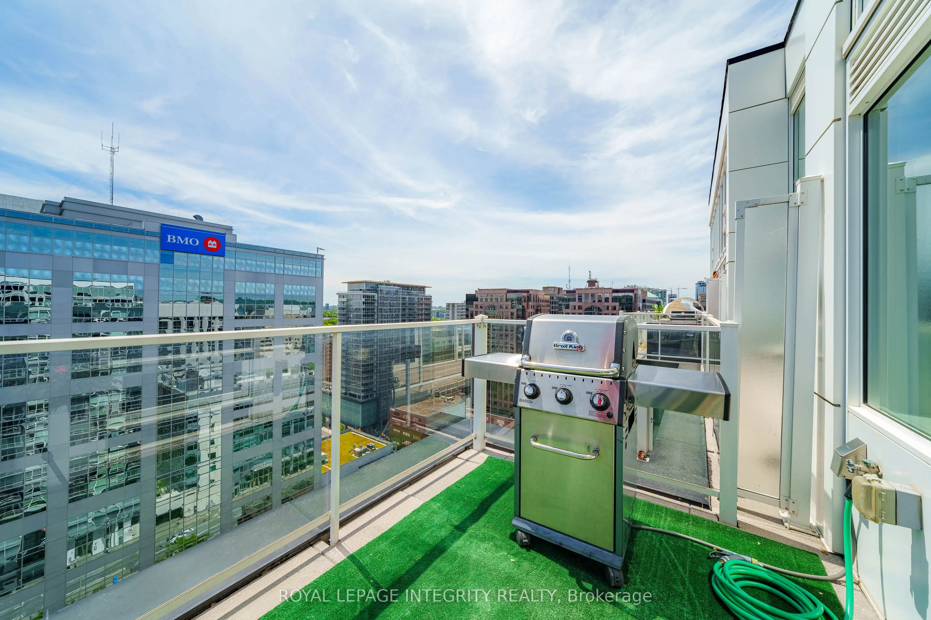 199 SLATER Street #2205