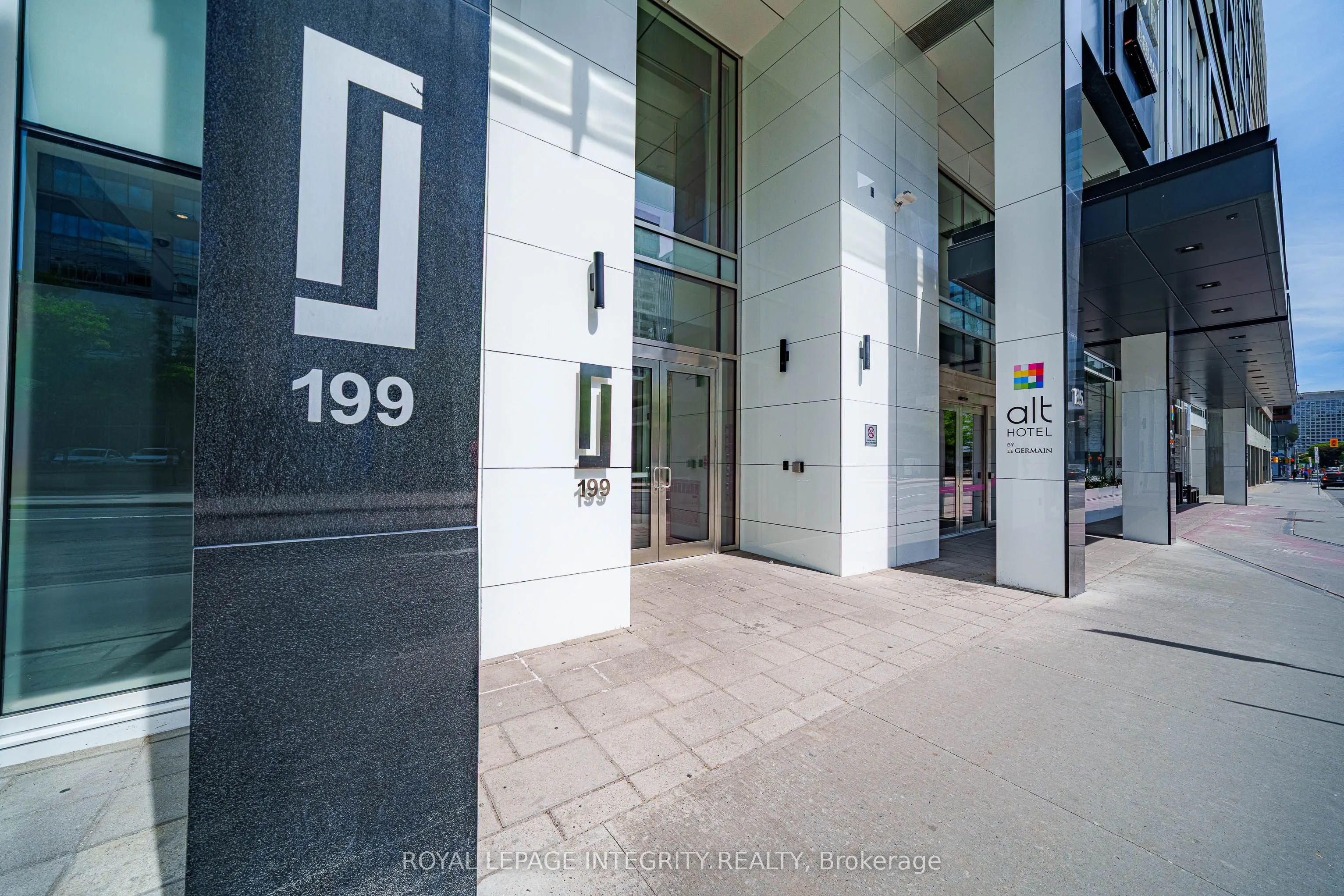 199 SLATER Street #2205