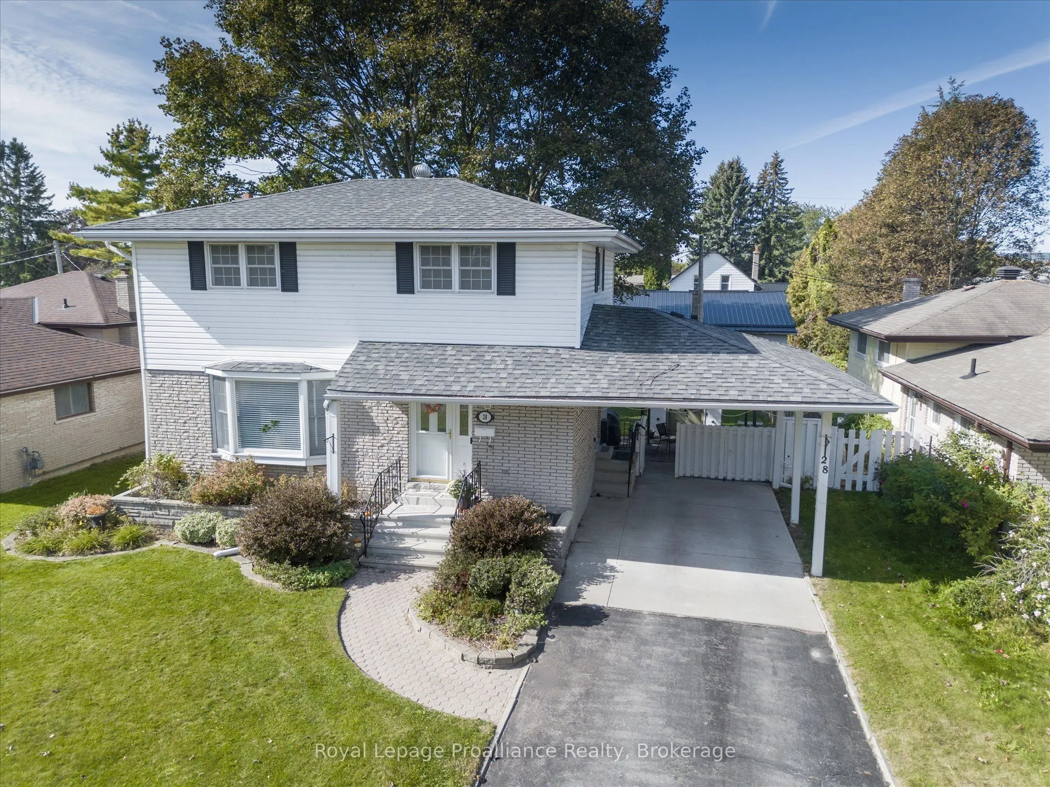 28 Shoniker Avenue