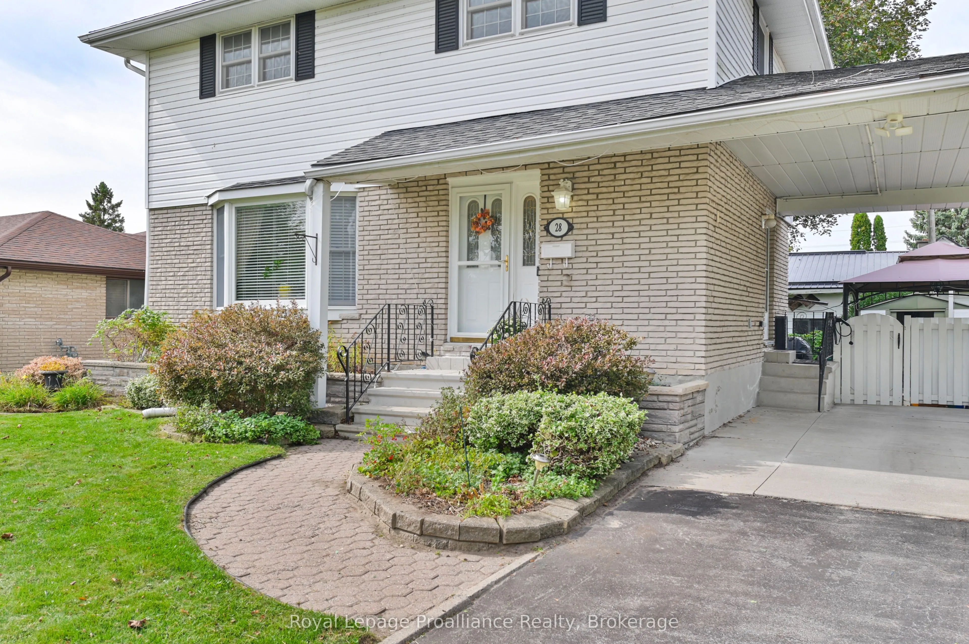 28 Shoniker Avenue