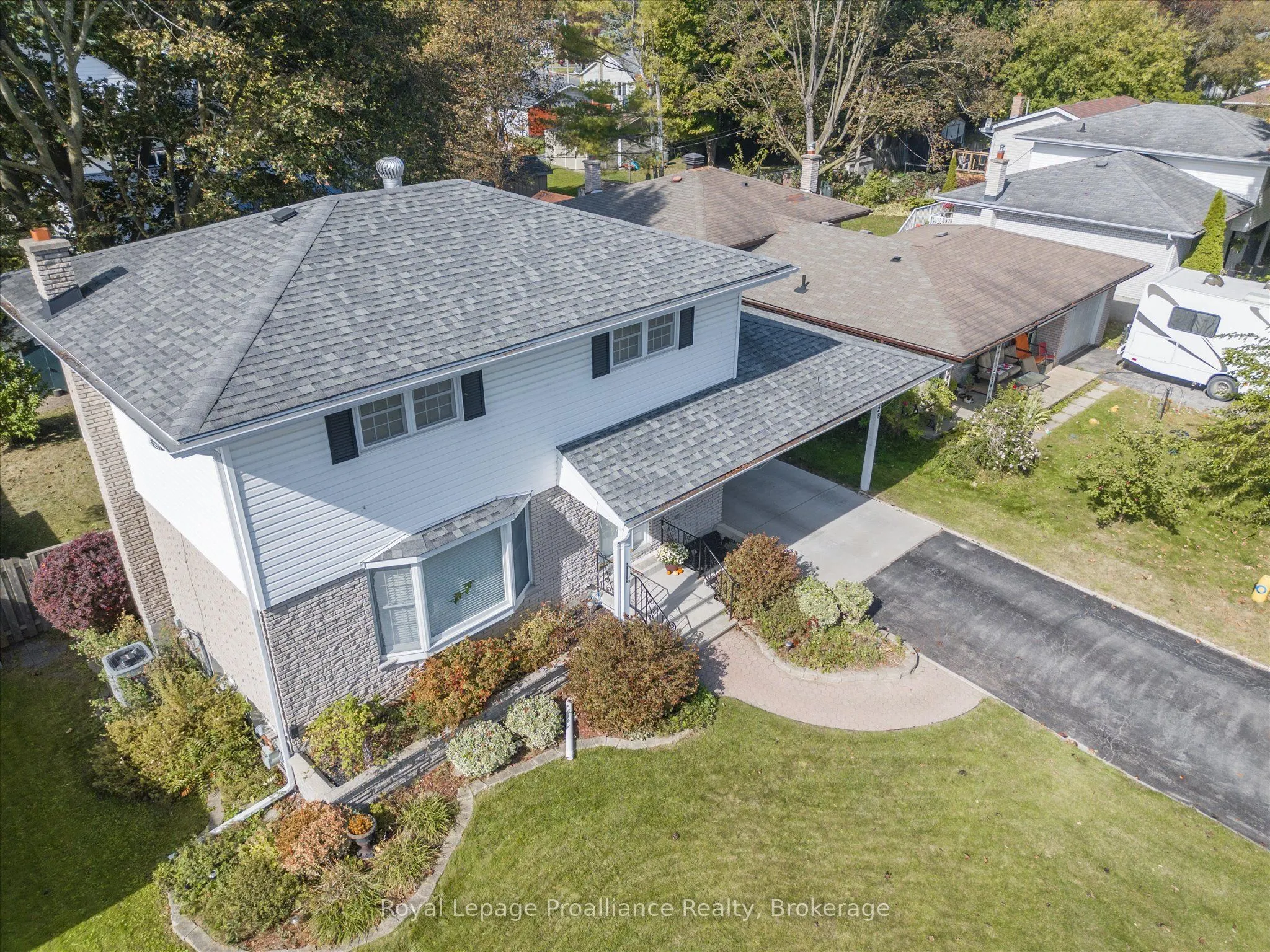 28 Shoniker Avenue
