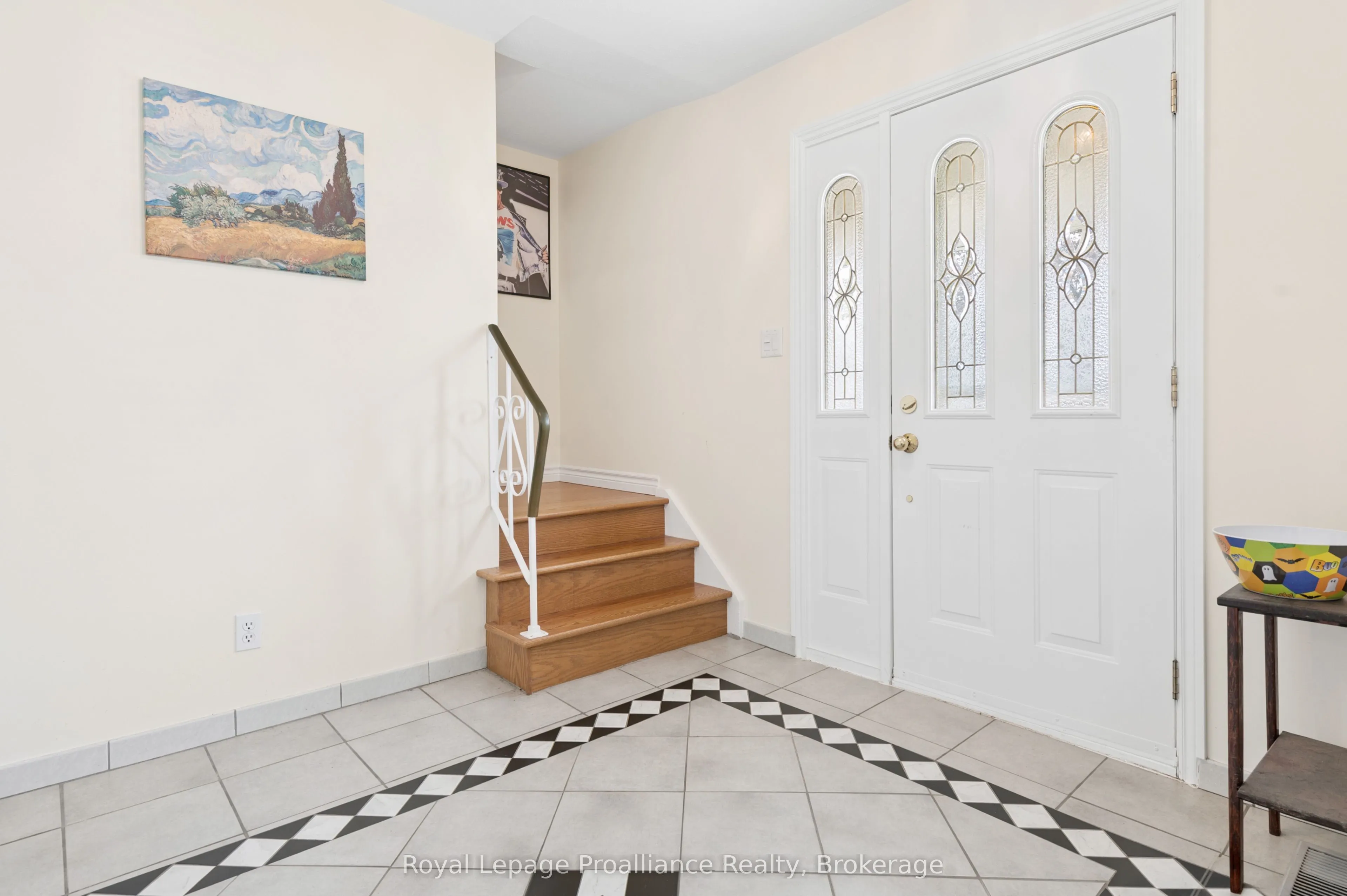 28 Shoniker Avenue