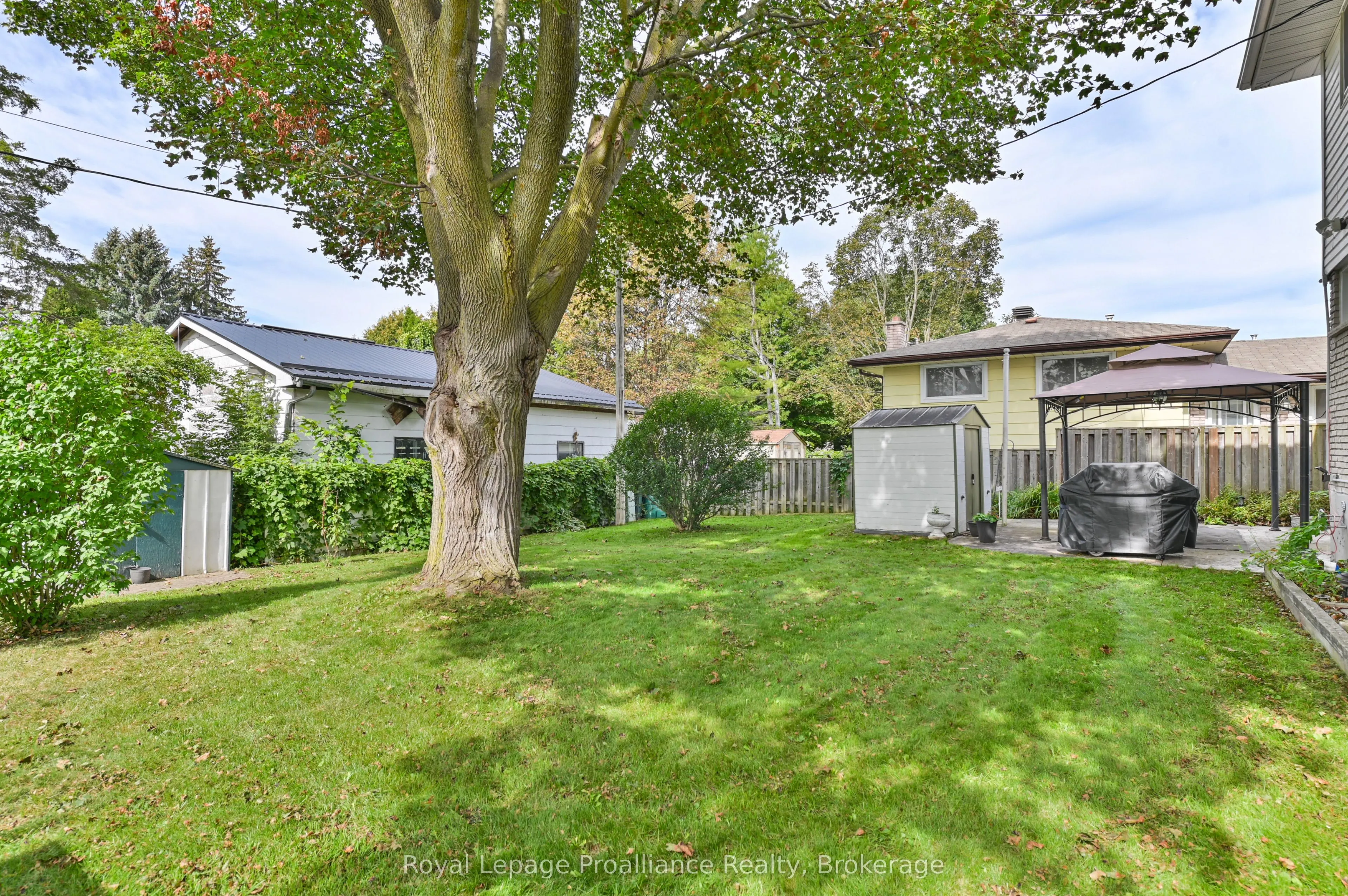 28 Shoniker Avenue