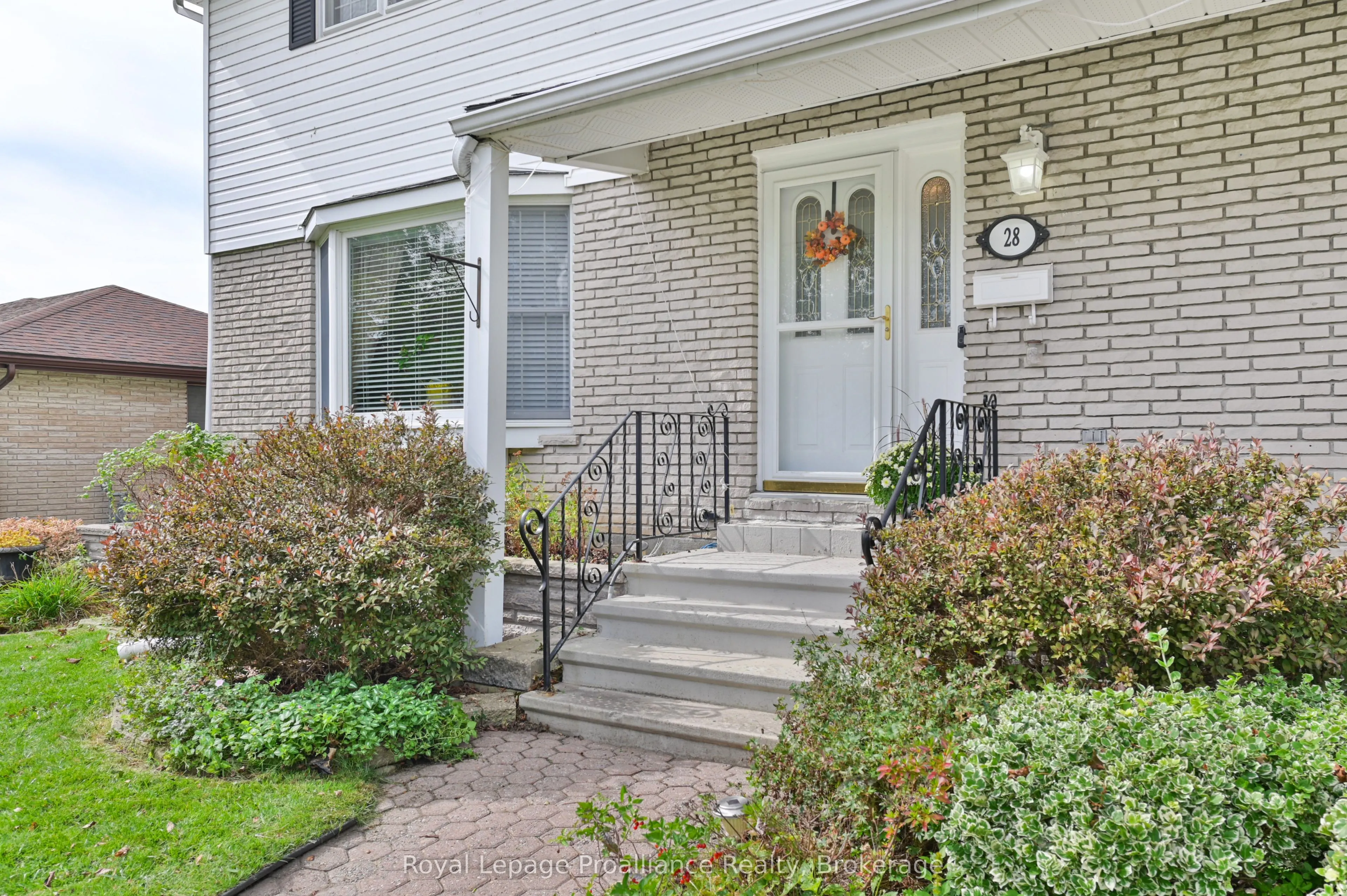 28 Shoniker Avenue