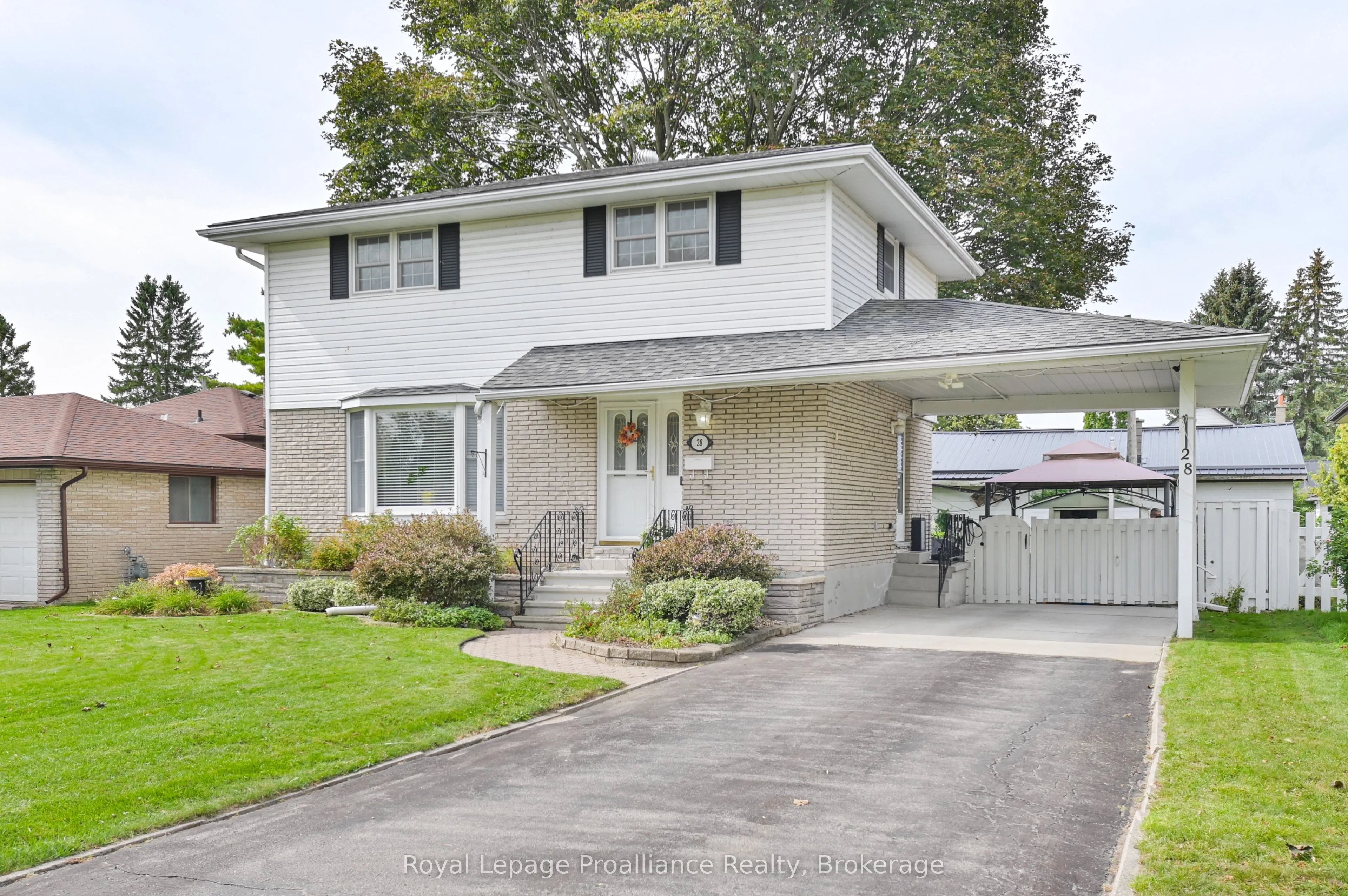28 Shoniker Avenue