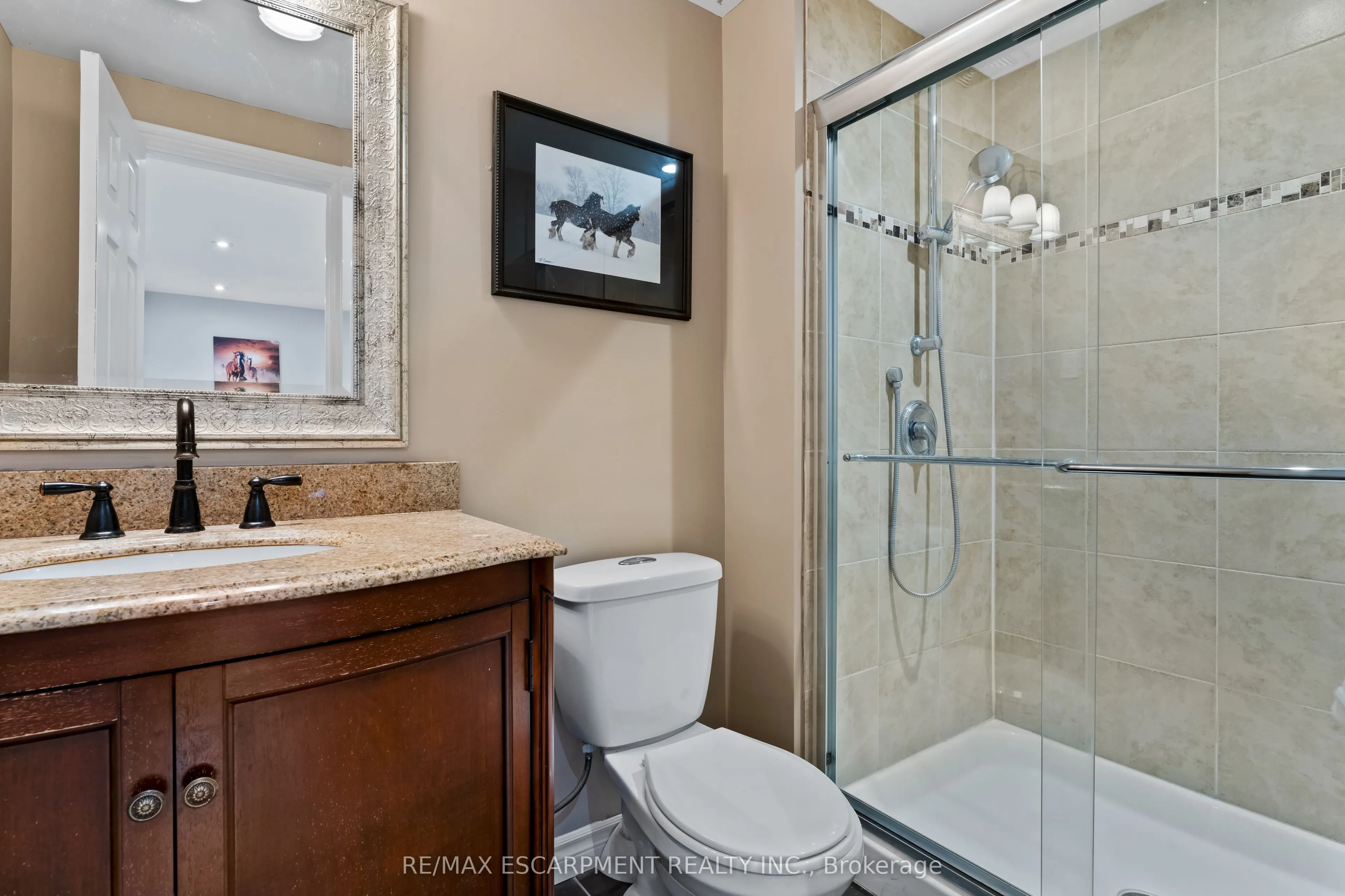 79 Braeheid Avenue #16