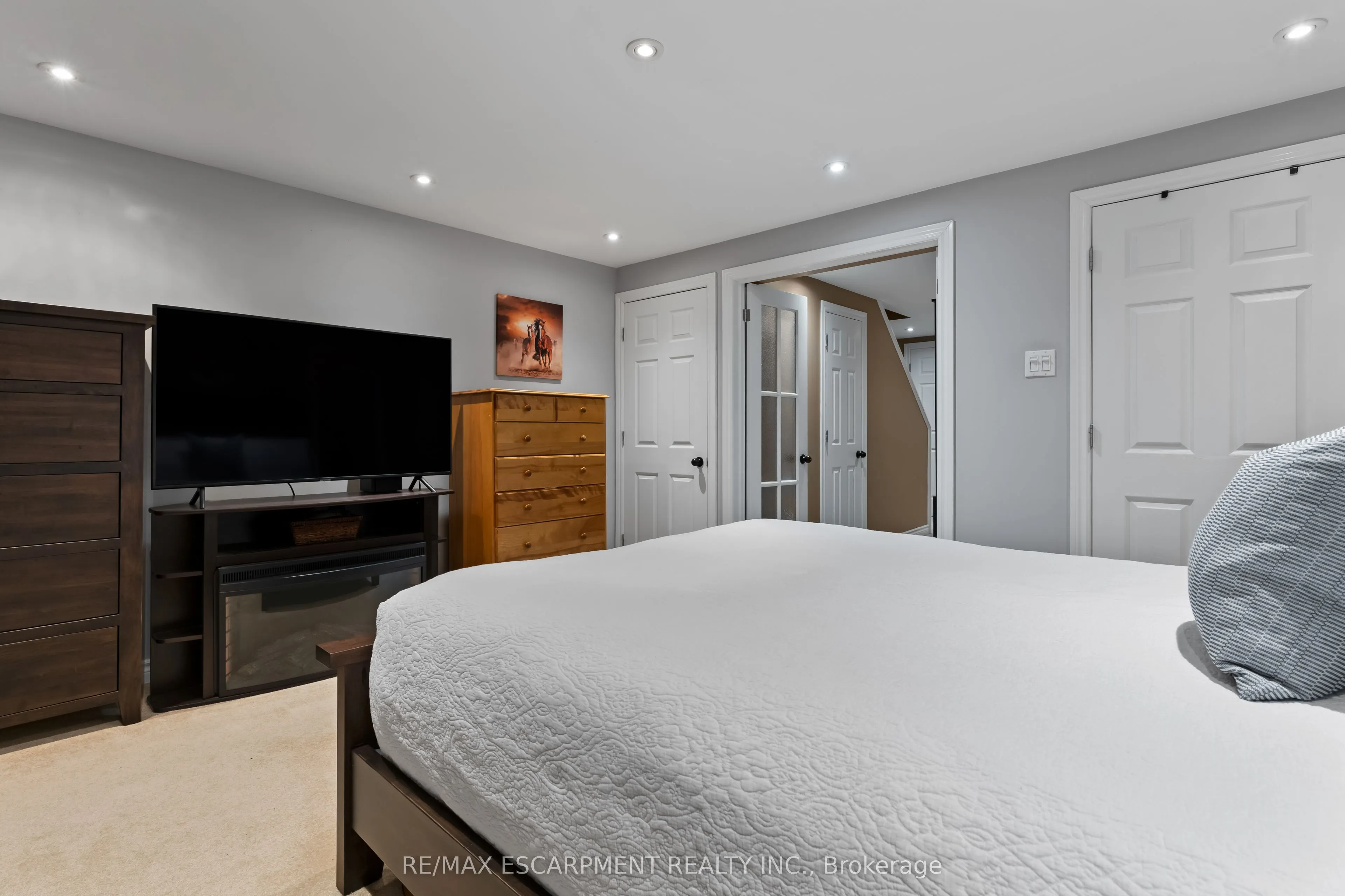 79 Braeheid Avenue #16