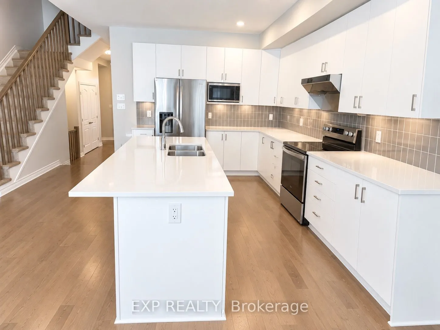 521 Sonmarg Crescent