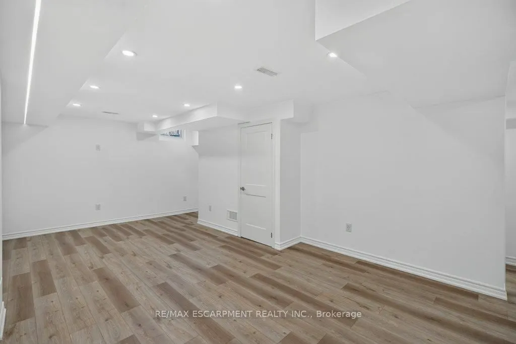 347 Raymond Road