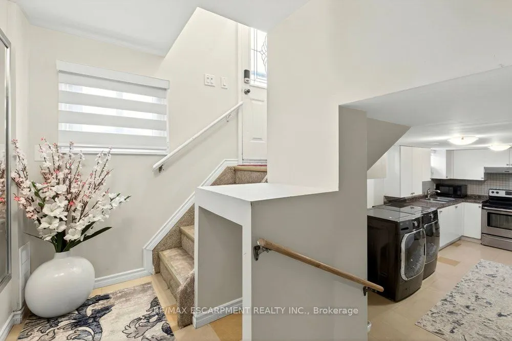 20 ST. CHARLES Drive
