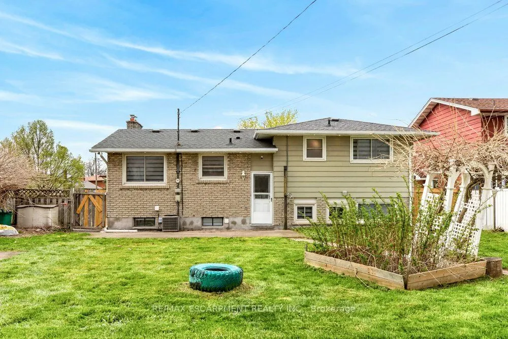 20 ST. CHARLES Drive