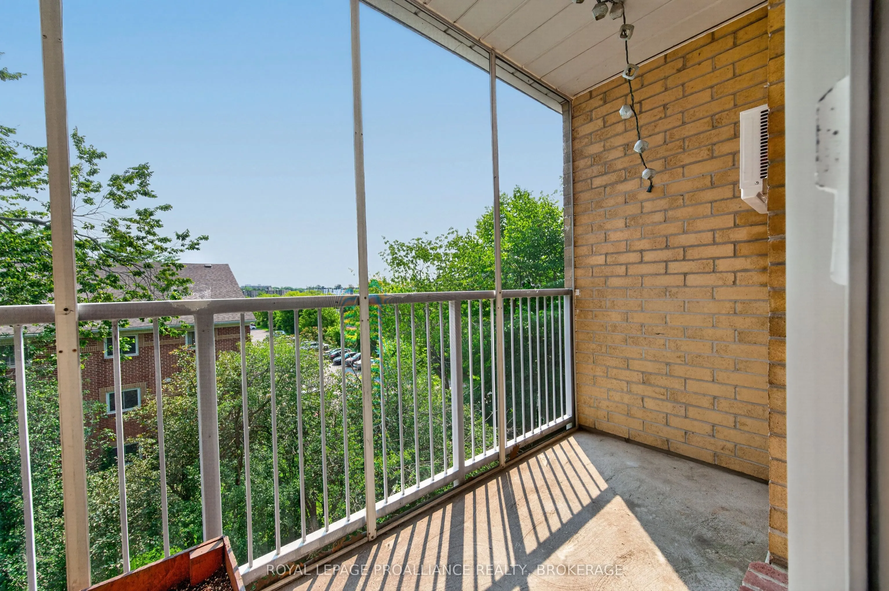 316 Kingsdale Avenue #411