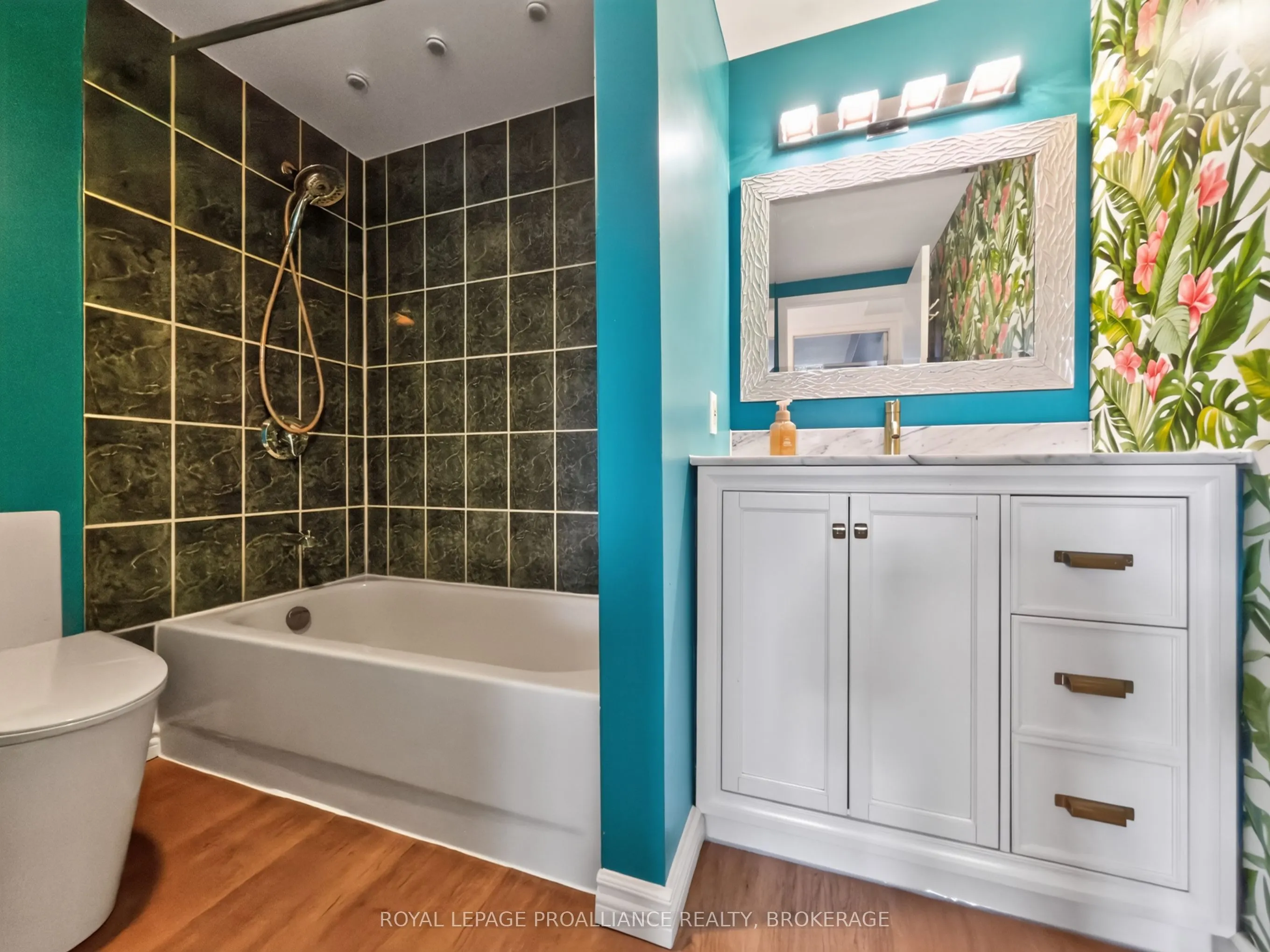 316 Kingsdale Avenue #411