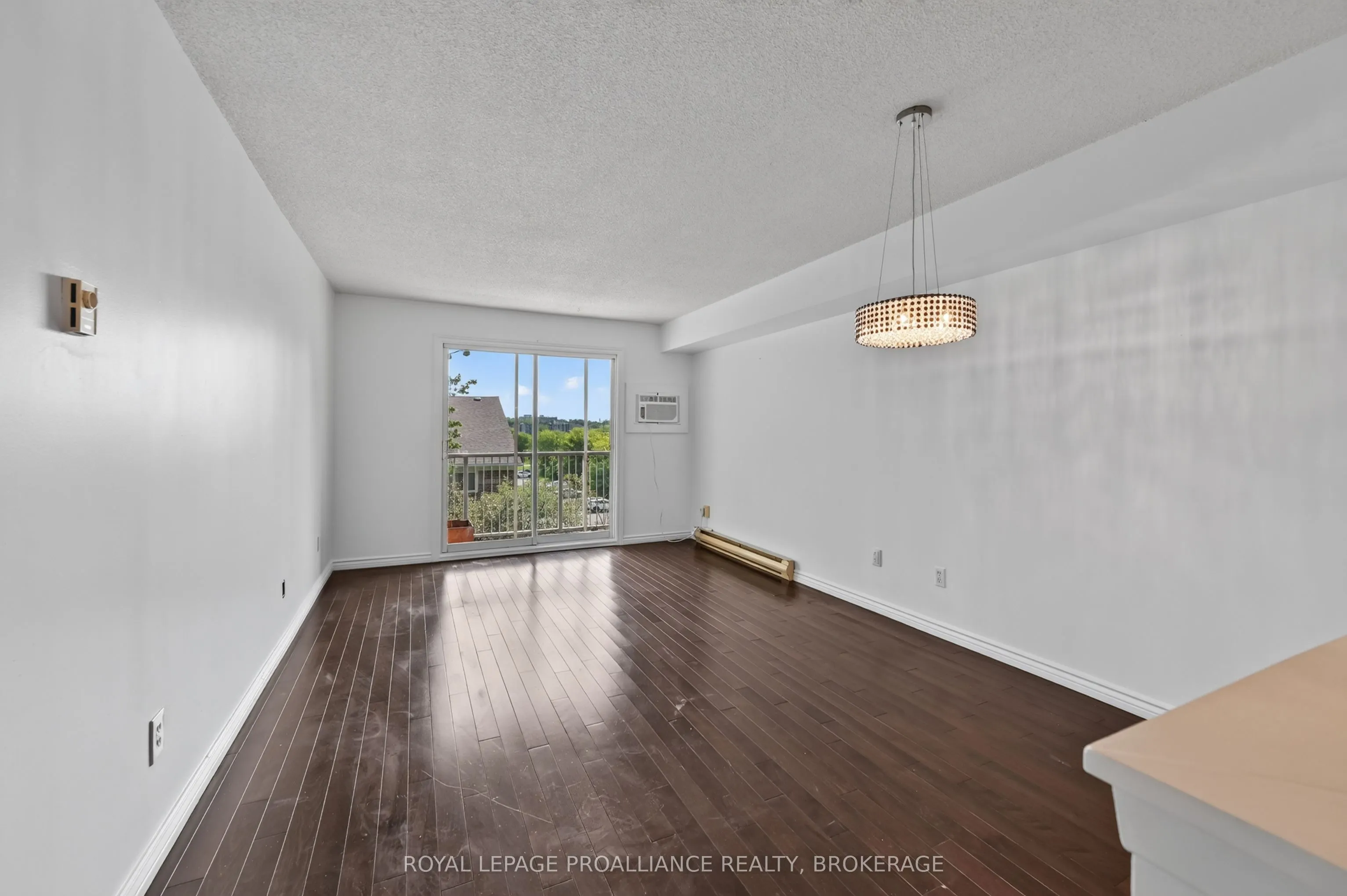 316 Kingsdale Avenue #411