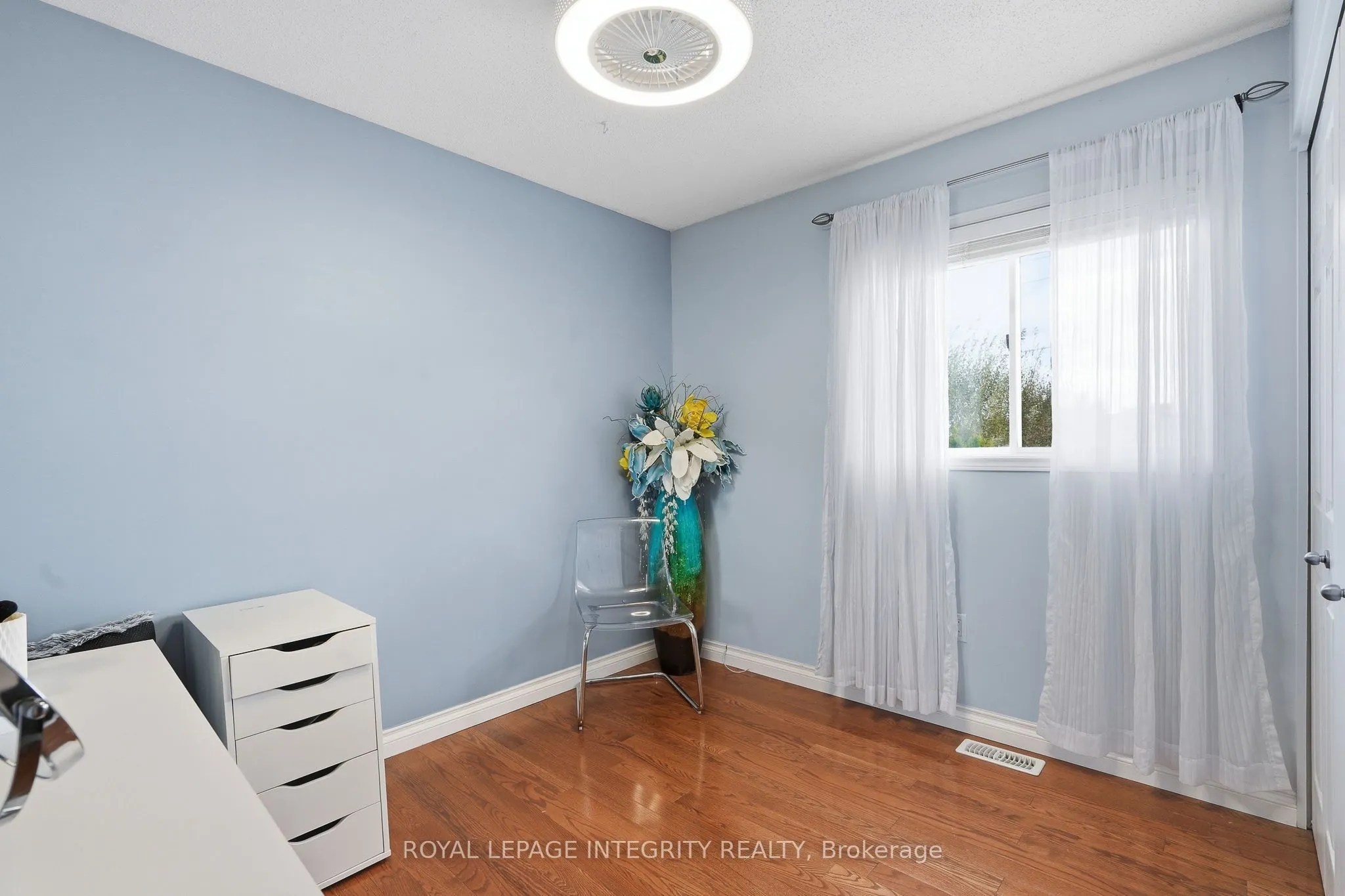 3365 Elie Crescent