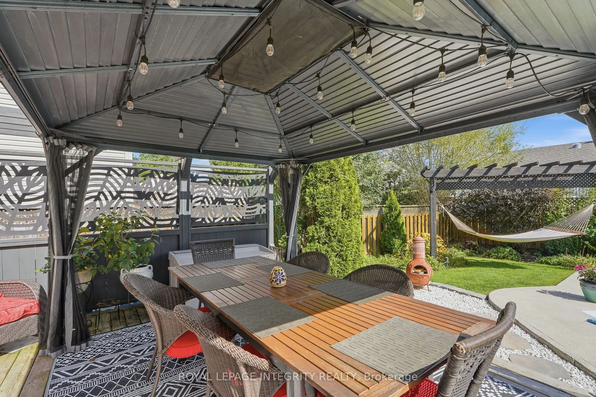 3365 Elie Crescent