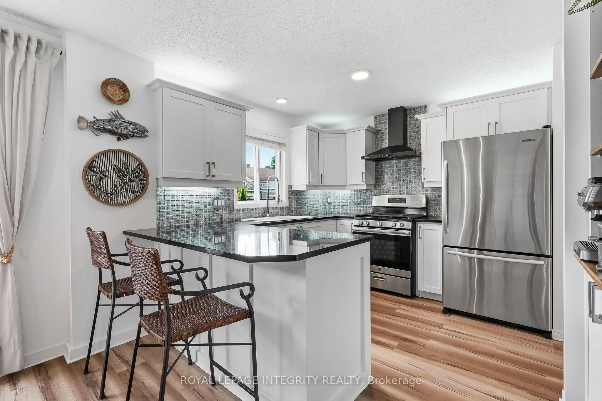 3365 Elie Crescent