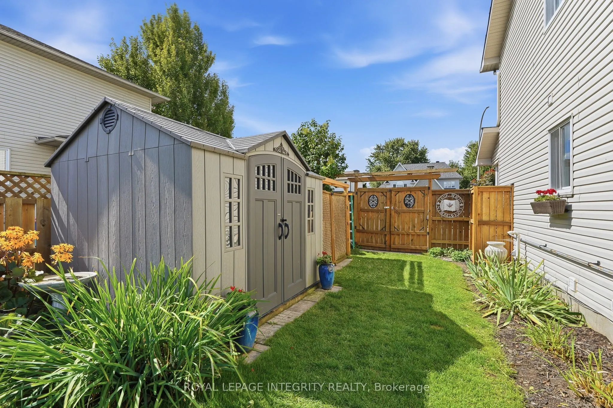 3365 Elie Crescent