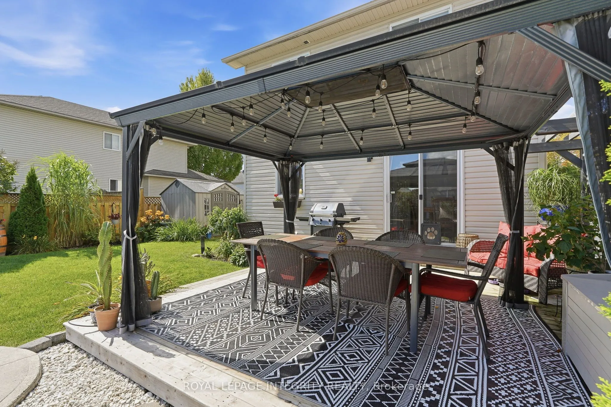3365 Elie Crescent