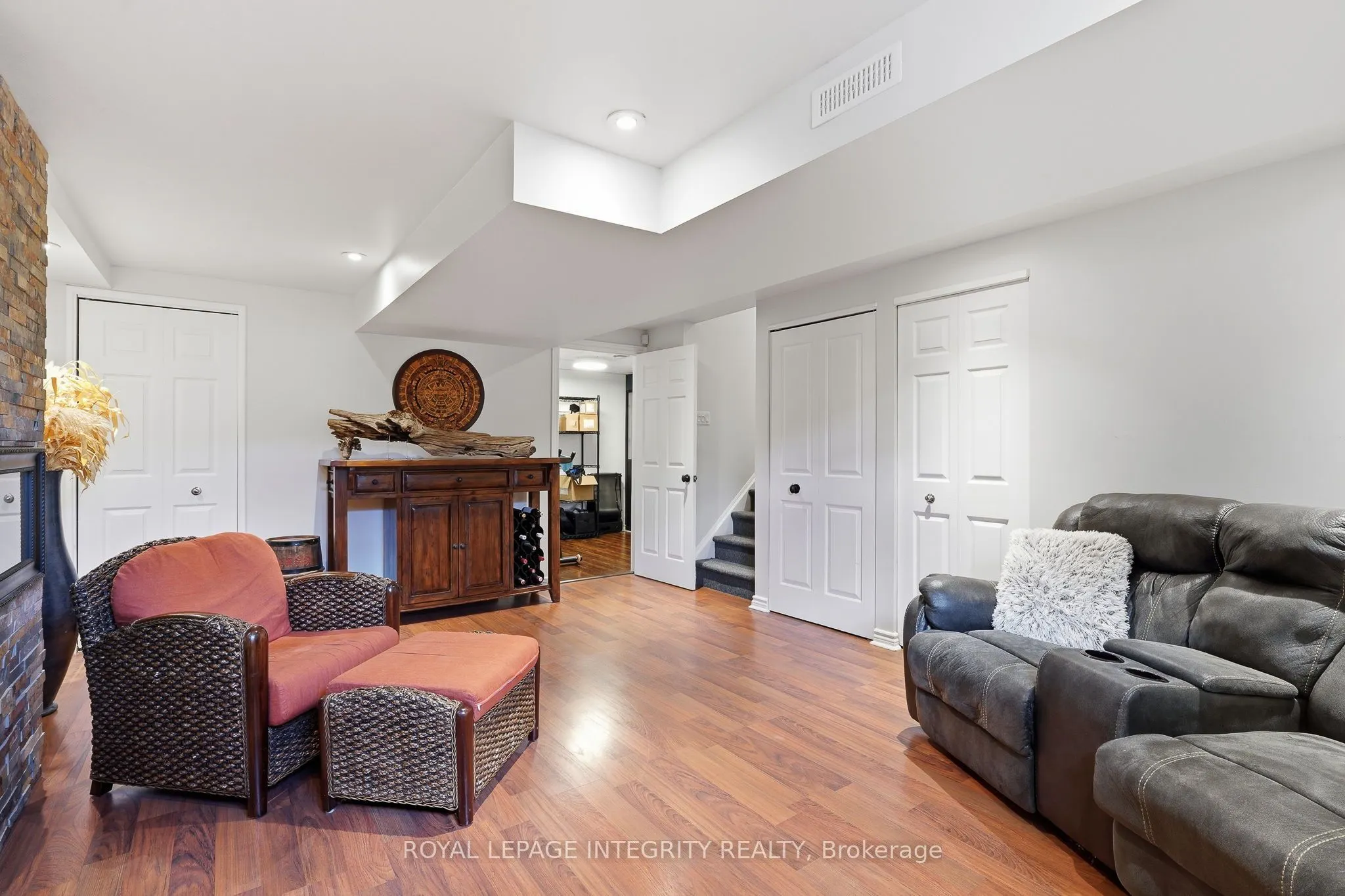 3365 Elie Crescent