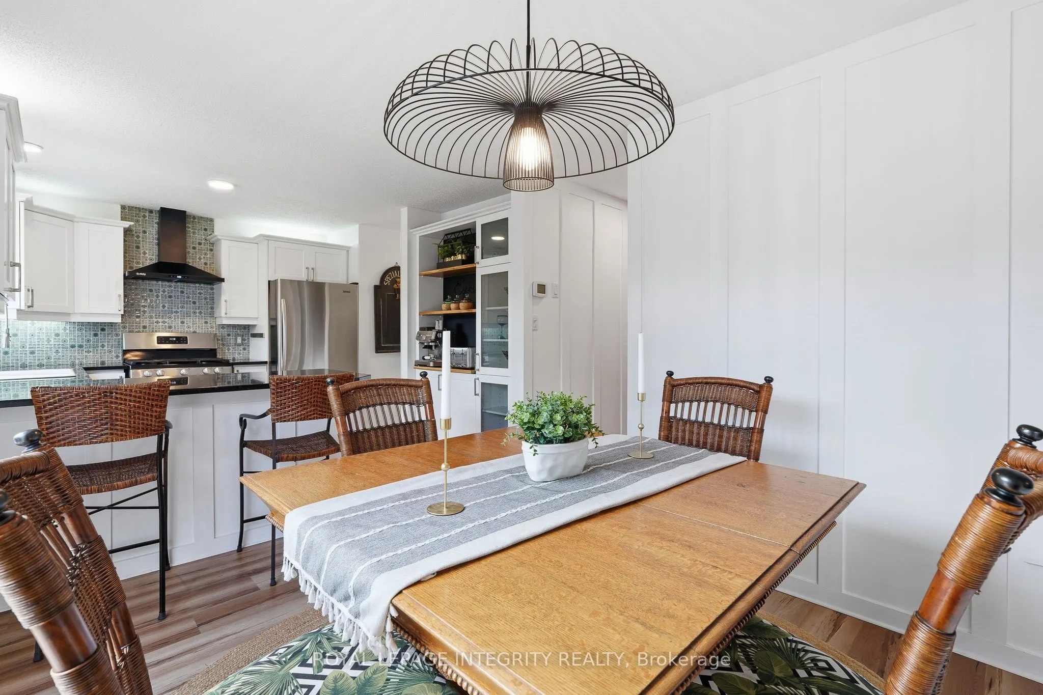 3365 Elie Crescent