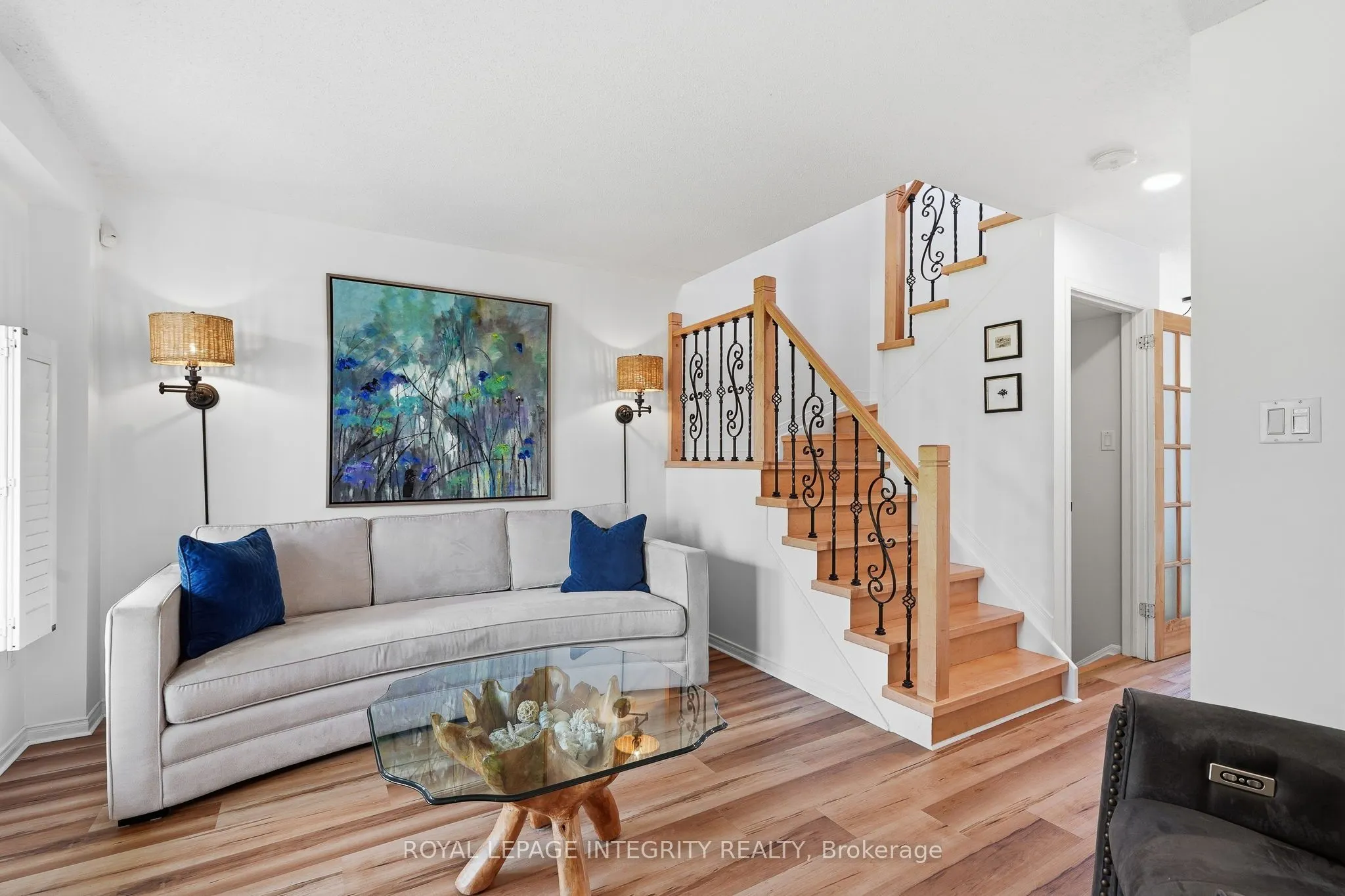 3365 Elie Crescent