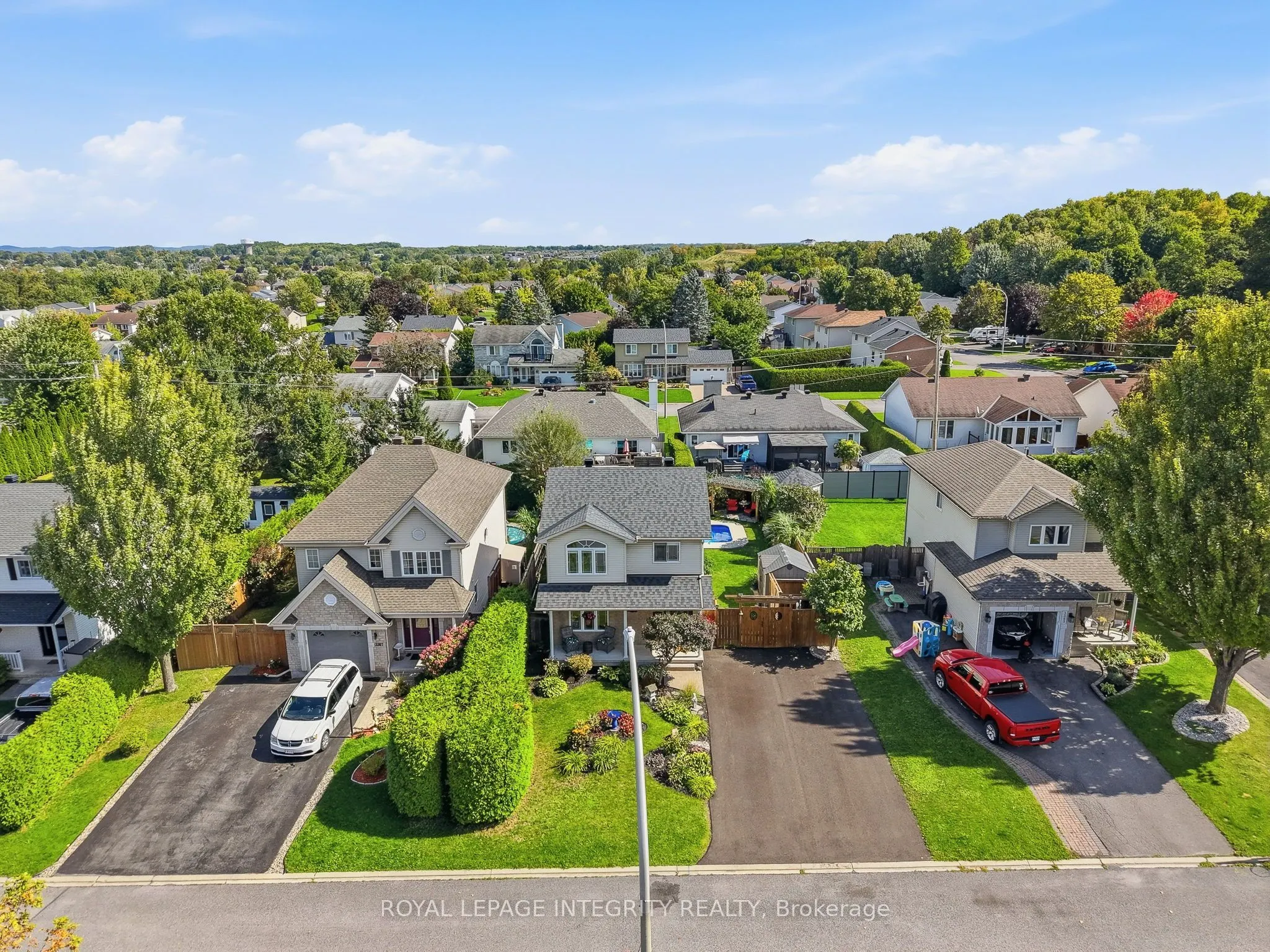 3365 Elie Crescent