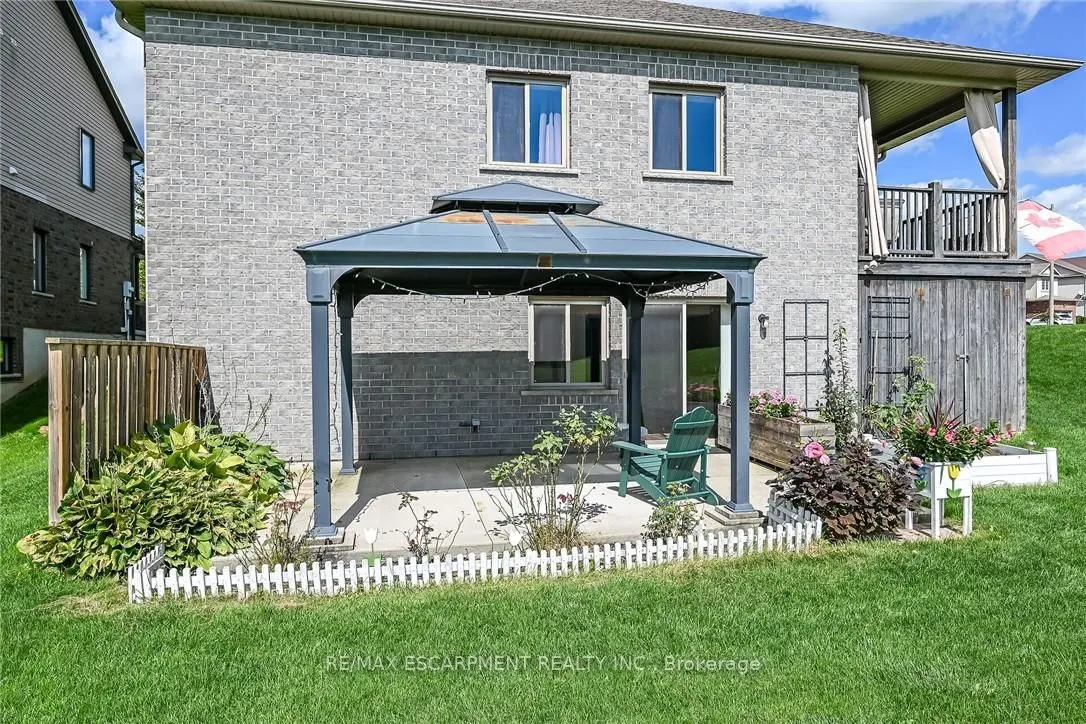 40 Trillium Way