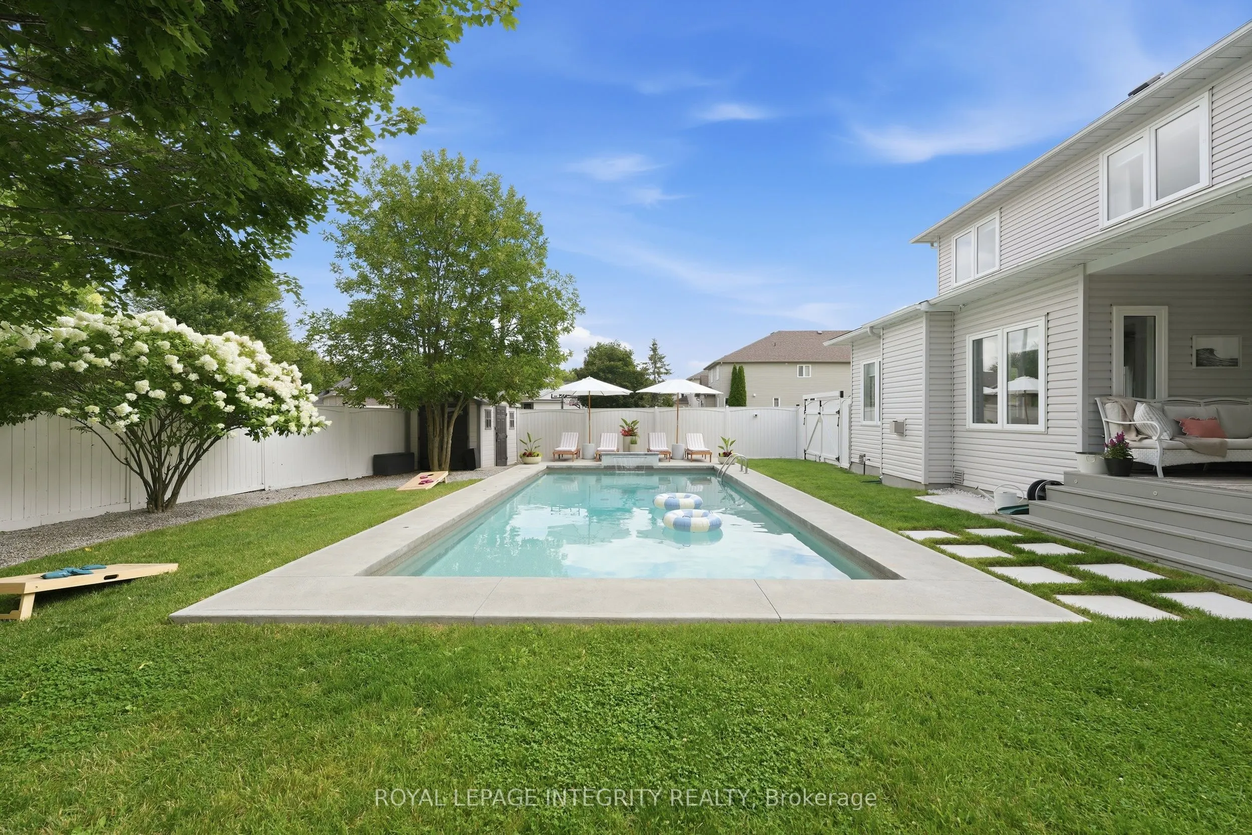 125 West Ridge Drive