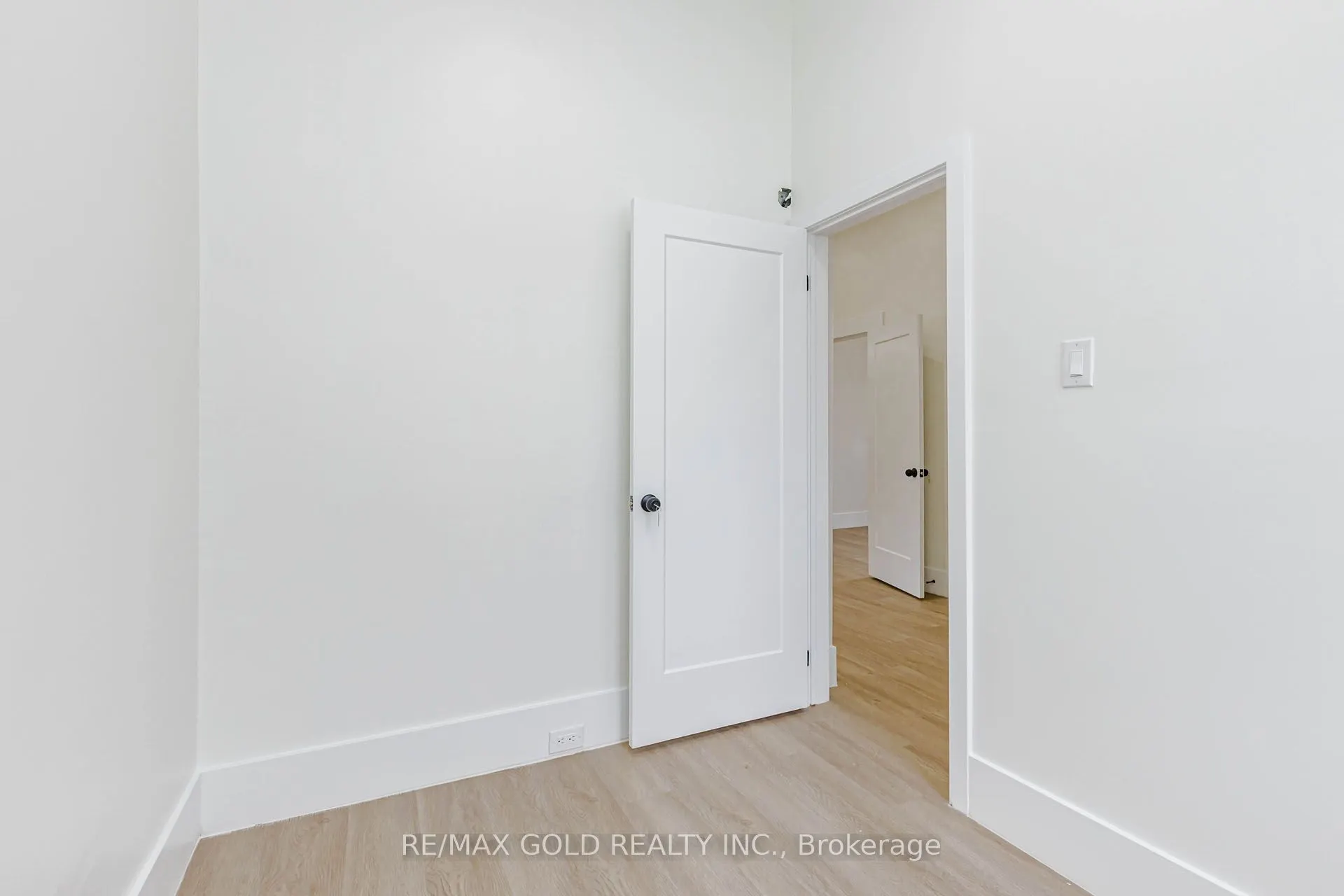 108 Norfolk Avenue