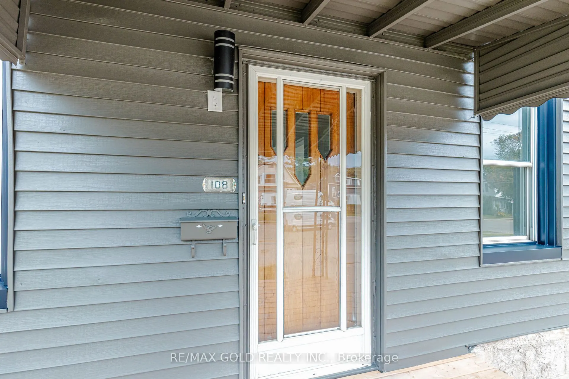 108 Norfolk Avenue