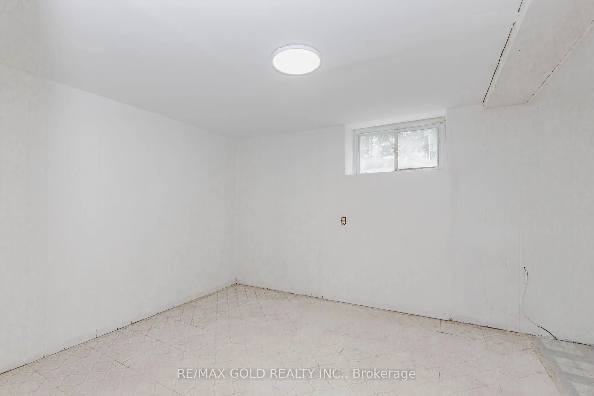 108 Norfolk Avenue