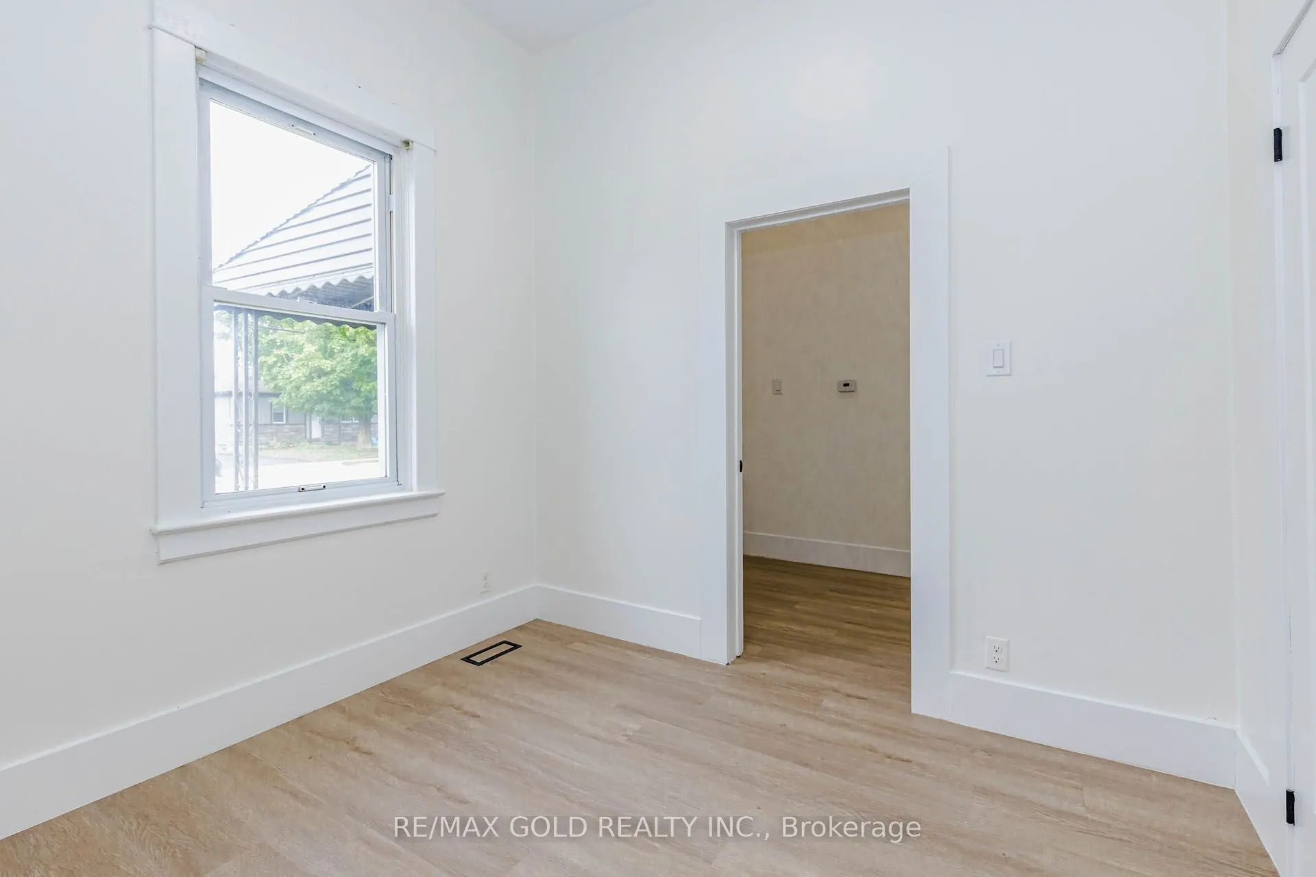 108 Norfolk Avenue